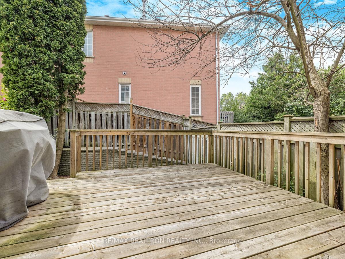 Photo 31 of 108 Sandfield Drive, Aurora, Aurora Highlands — HOMEH