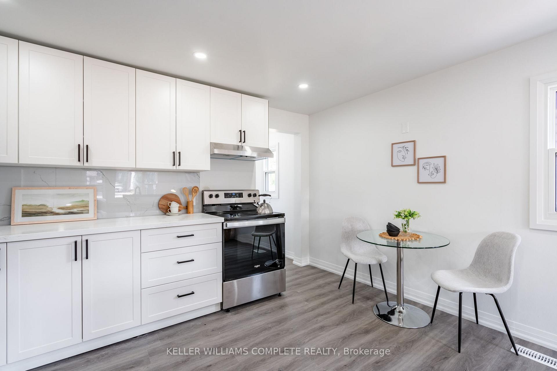 Photo 17 of 85 Walter Avenue N, Hamilton, Normanhurst — HOMEH