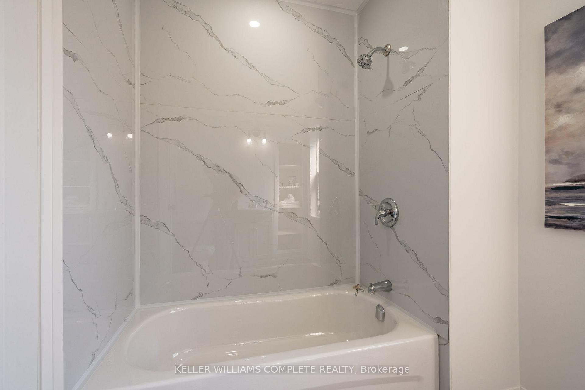 Photo 41 of 85 Walter Avenue N, Hamilton, Normanhurst — HOMEH