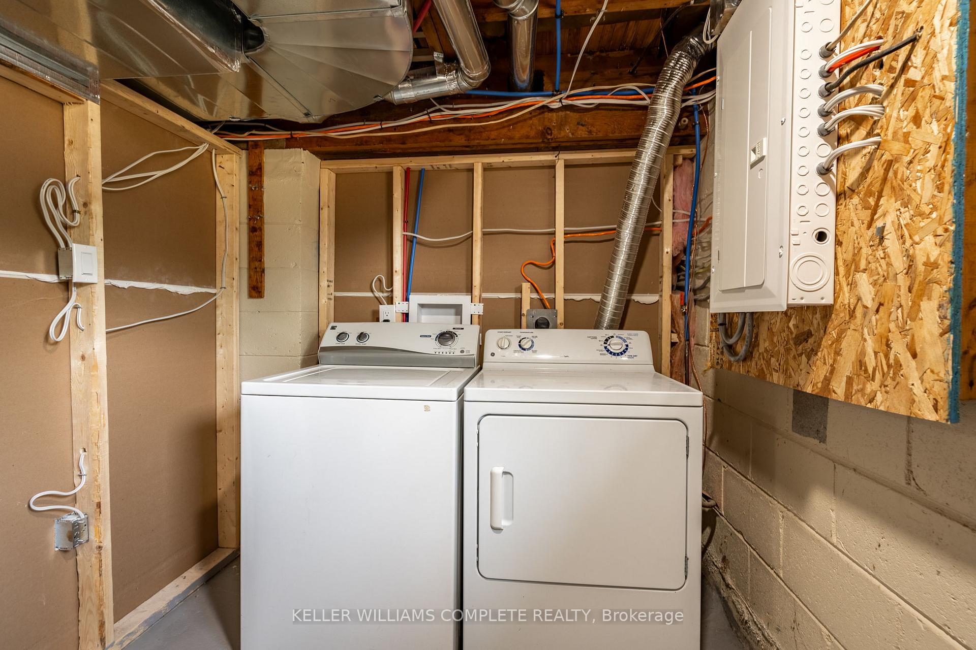 Photo 50 of 85 Walter Avenue N, Hamilton, Normanhurst — HOMEH