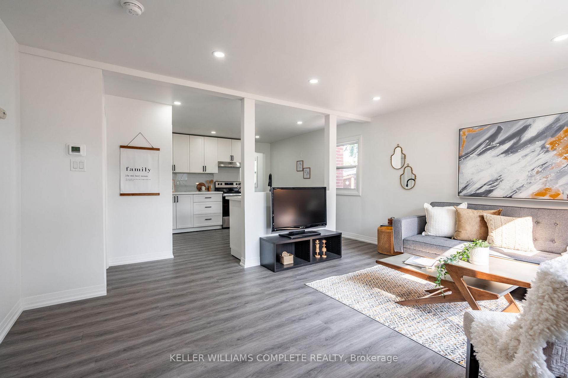 Photo 25 of 85 Walter Avenue N, Hamilton, Normanhurst — HOMEH