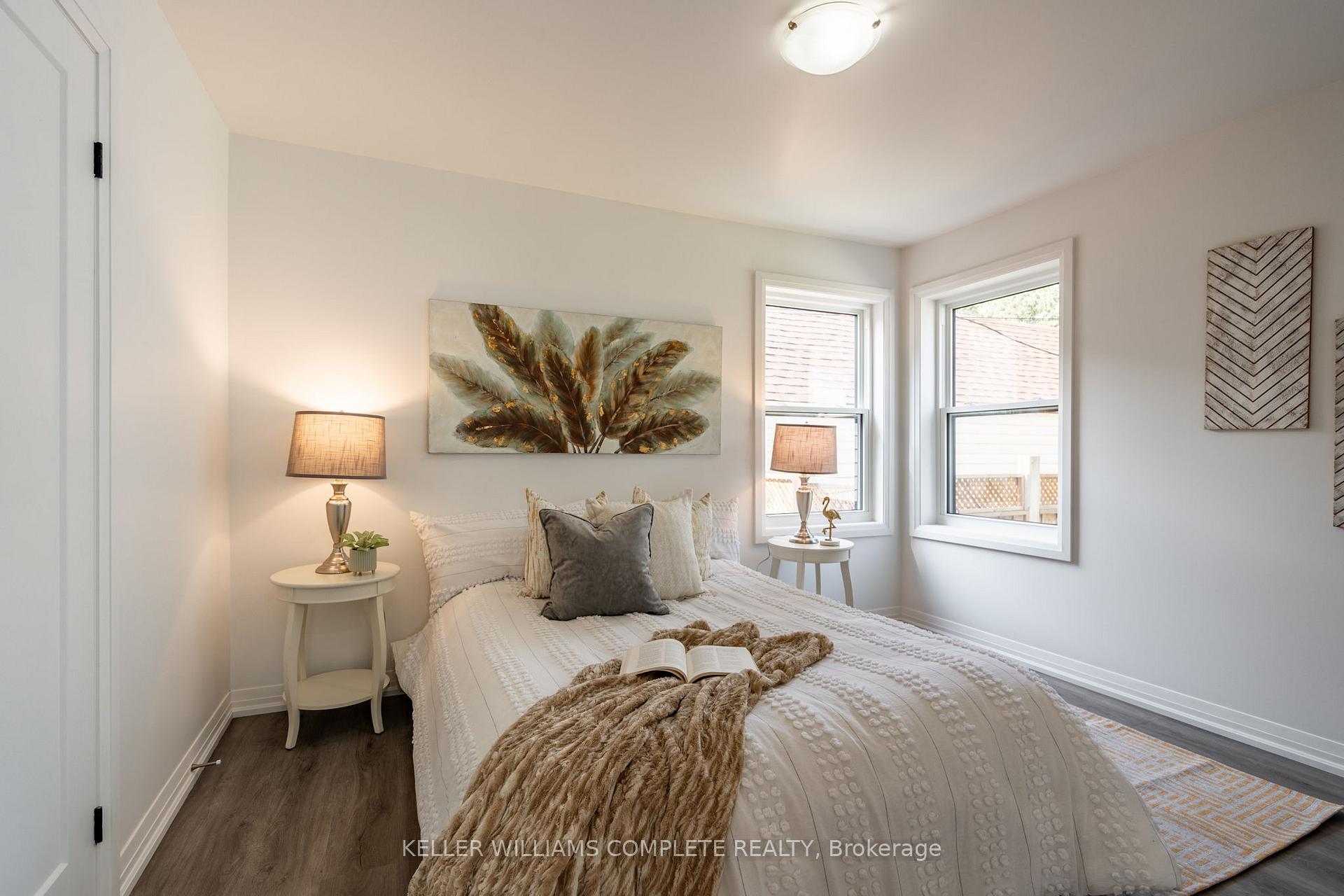 Photo 33 of 85 Walter Avenue N, Hamilton, Normanhurst — HOMEH