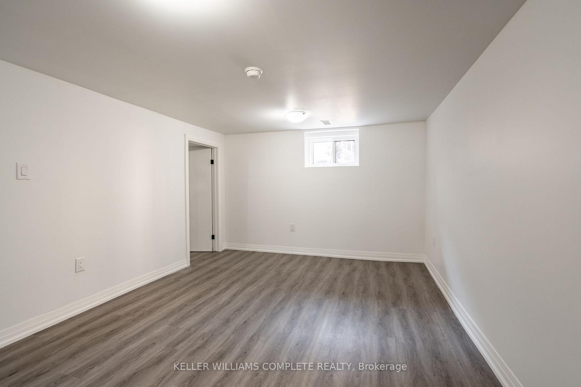 Photo 63 of 85 Walter Avenue N, Hamilton, Normanhurst — HOMEH