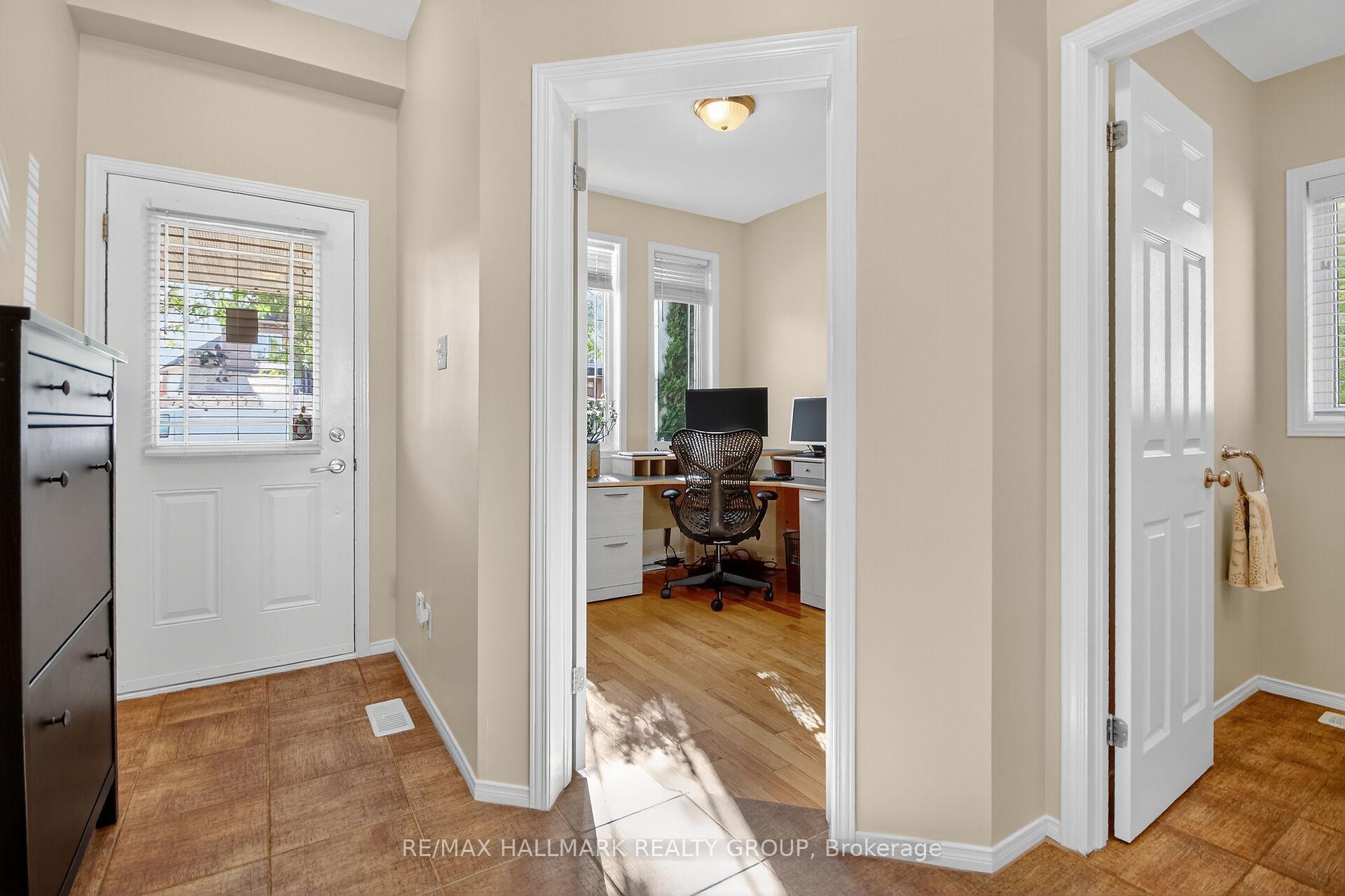Photo 4 of 131 Harbour View Street, Ottawa, Barrhaven - Strandherd — HOMEH