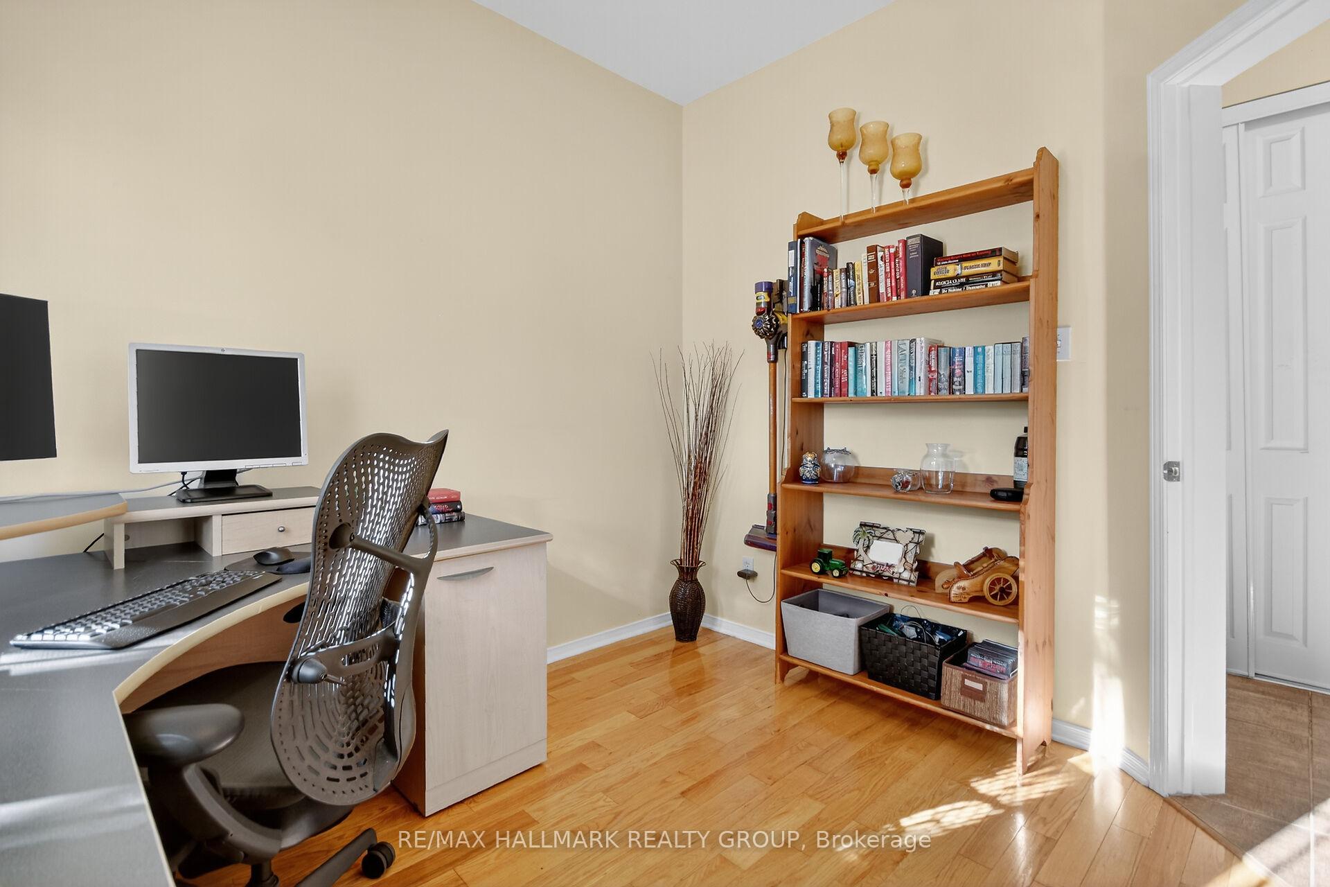 Photo 5 of 131 Harbour View Street, Ottawa, Barrhaven - Strandherd — HOMEH