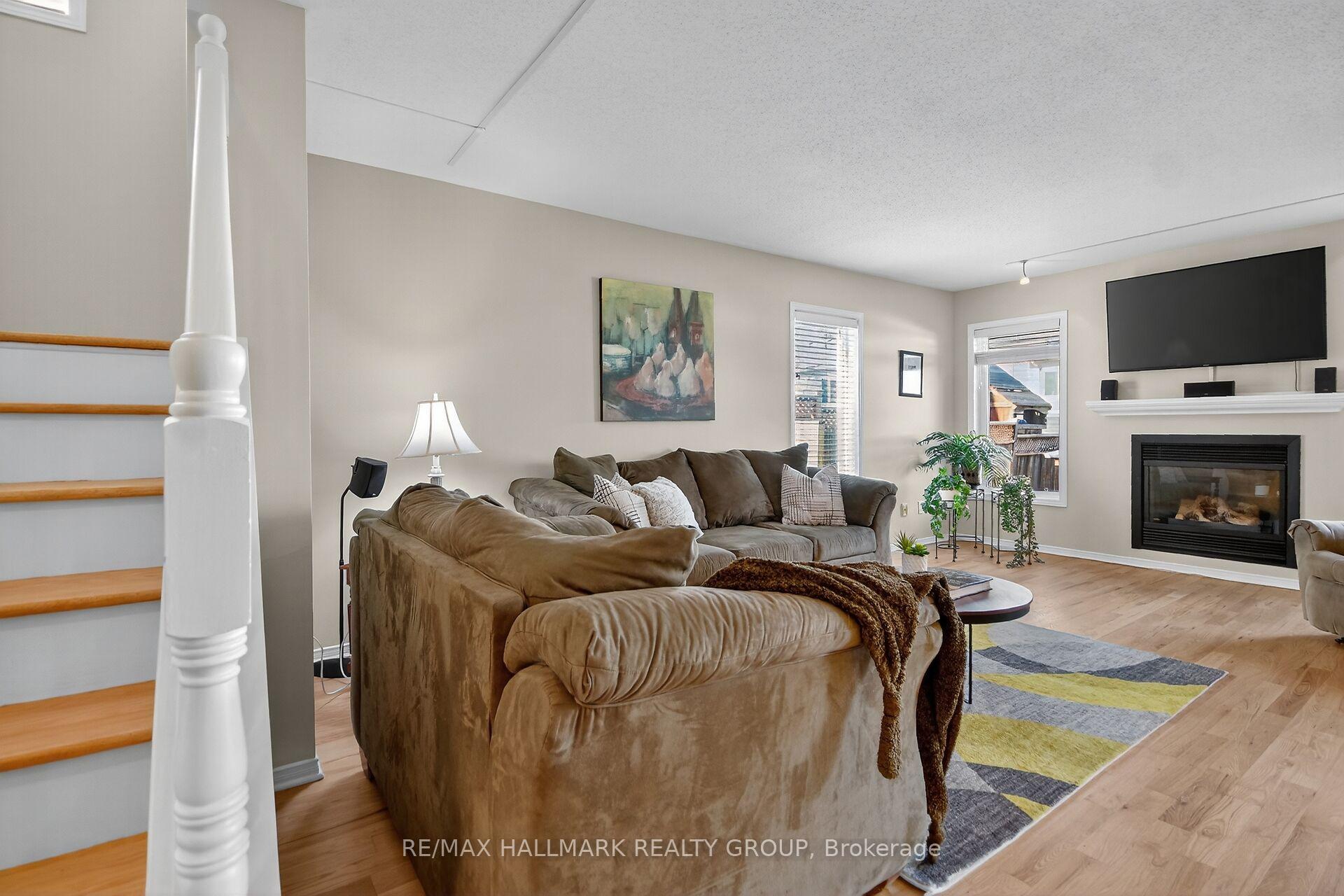 Photo 8 of 131 Harbour View Street, Ottawa, Barrhaven - Strandherd — HOMEH