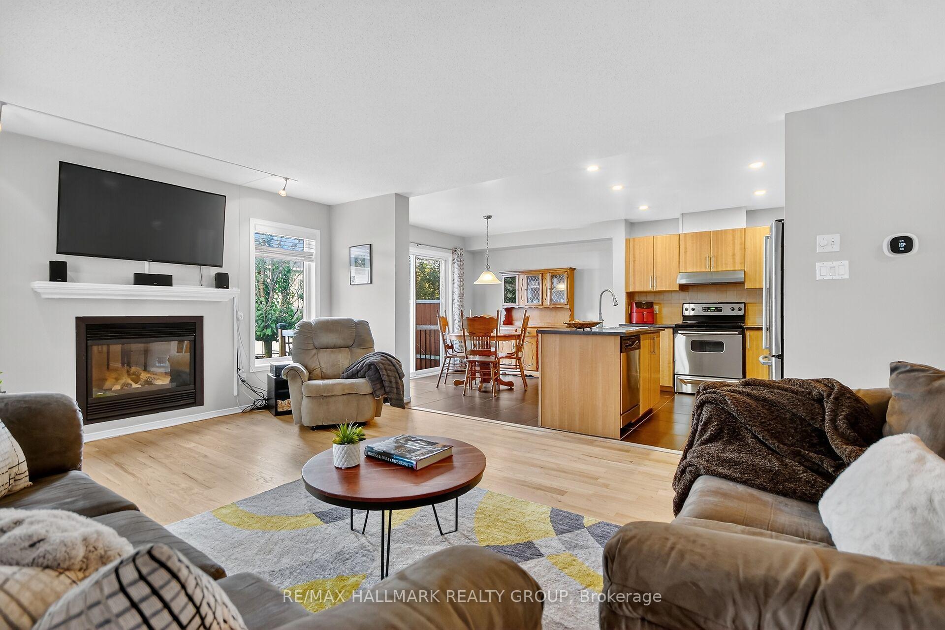 Photo 10 of 131 Harbour View Street, Ottawa, Barrhaven - Strandherd — HOMEH