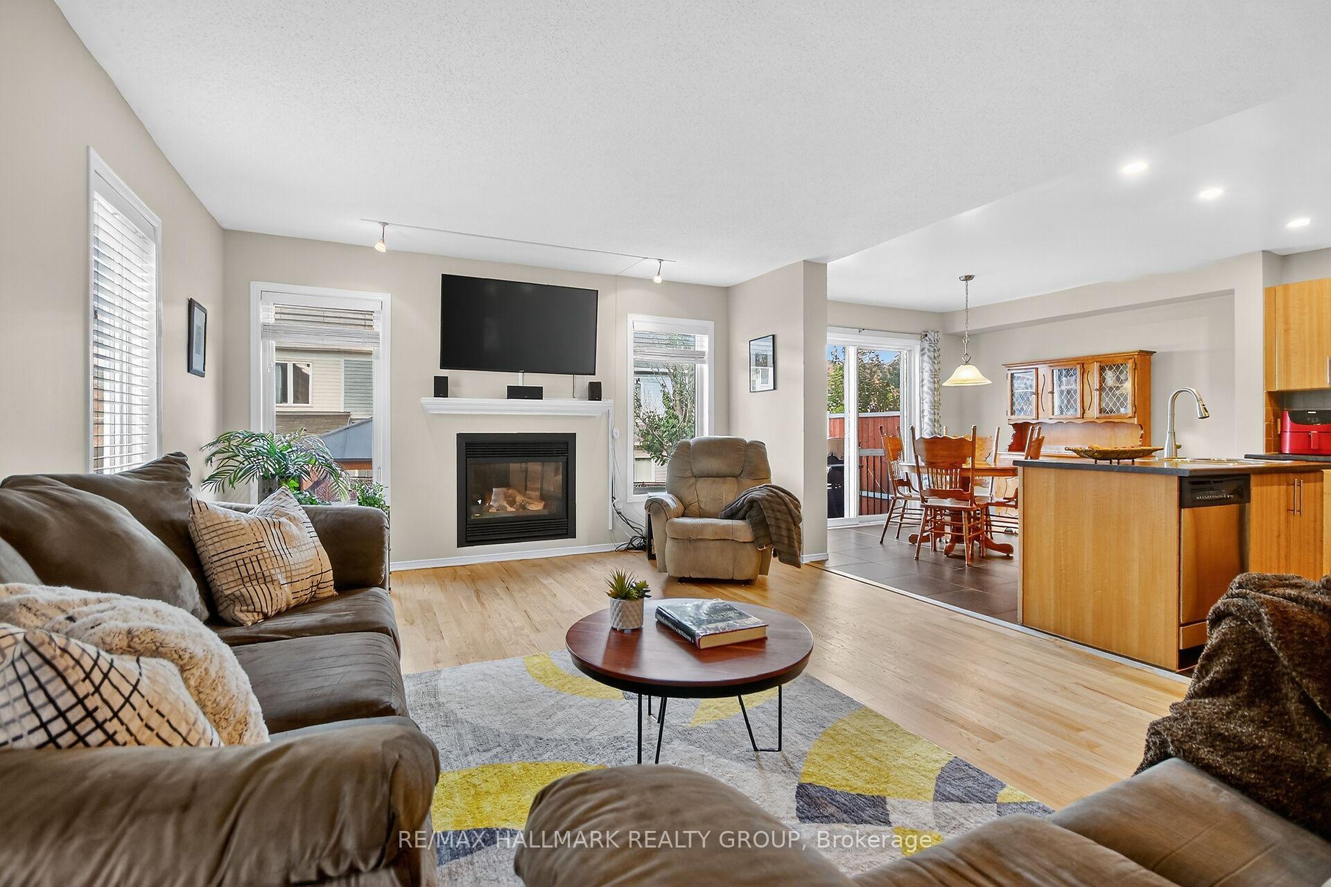 Photo 11 of 131 Harbour View Street, Ottawa, Barrhaven - Strandherd — HOMEH