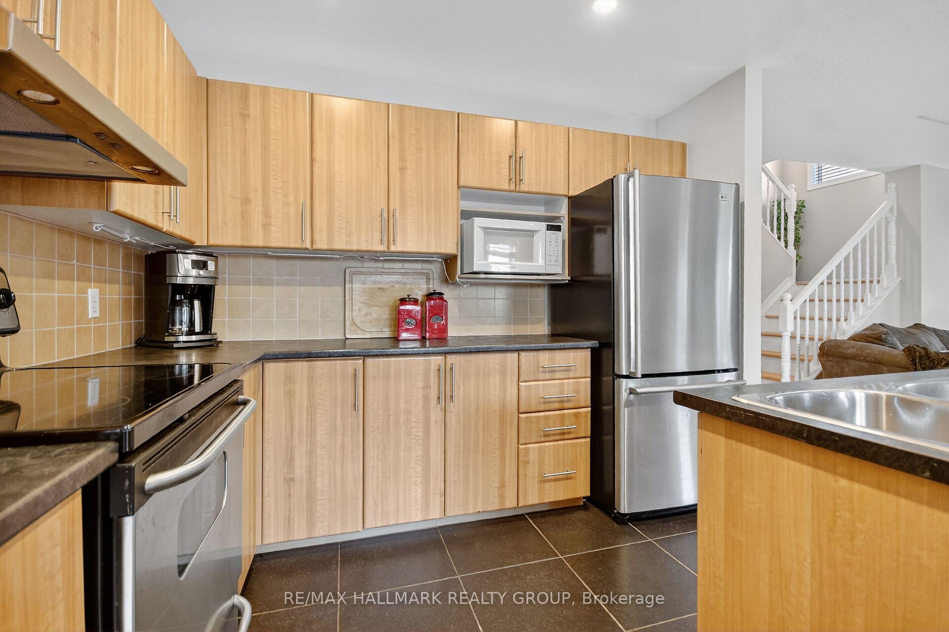Photo 14 of 131 Harbour View Street, Ottawa, Barrhaven - Strandherd — HOMEH