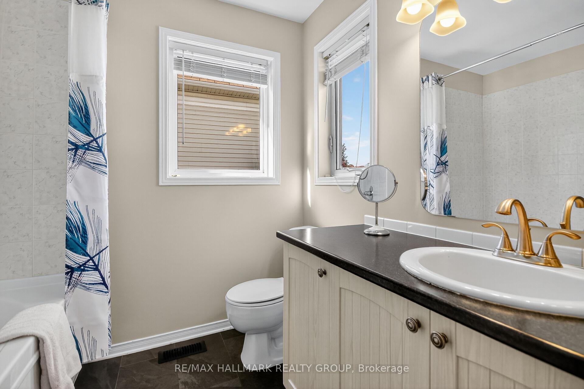 Photo 24 of 131 Harbour View Street, Ottawa, Barrhaven - Strandherd — HOMEH
