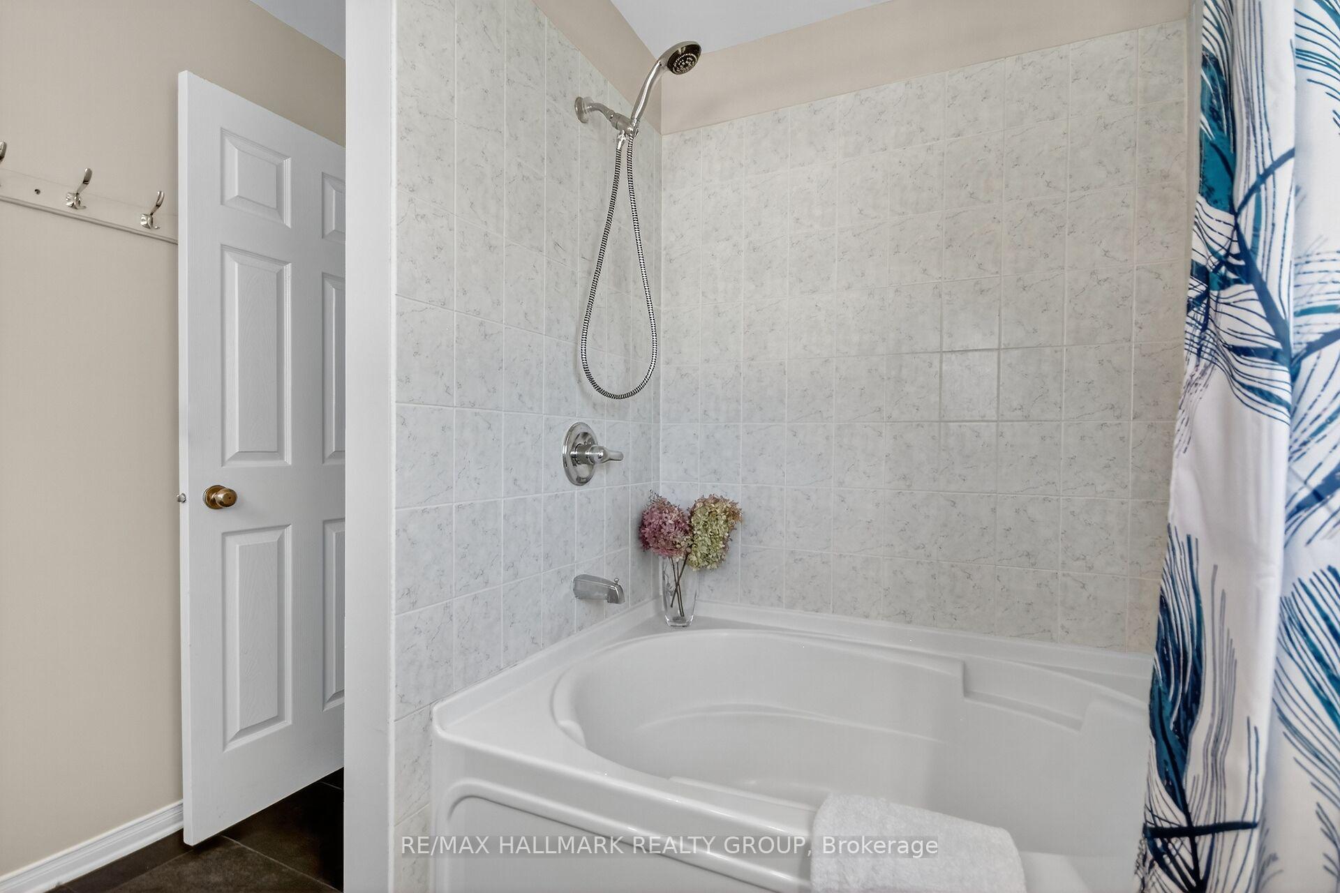 Photo 25 of 131 Harbour View Street, Ottawa, Barrhaven - Strandherd — HOMEH