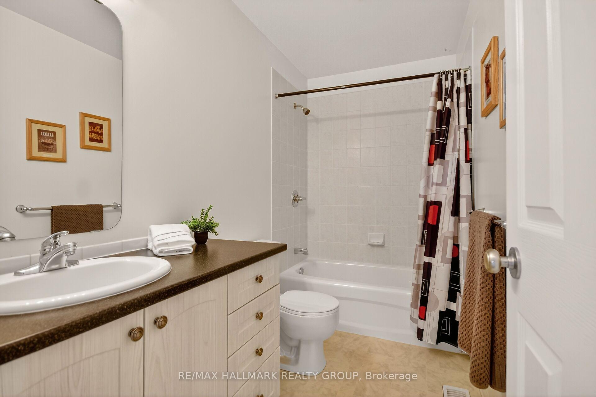 Photo 29 of 131 Harbour View Street, Ottawa, Barrhaven - Strandherd — HOMEH