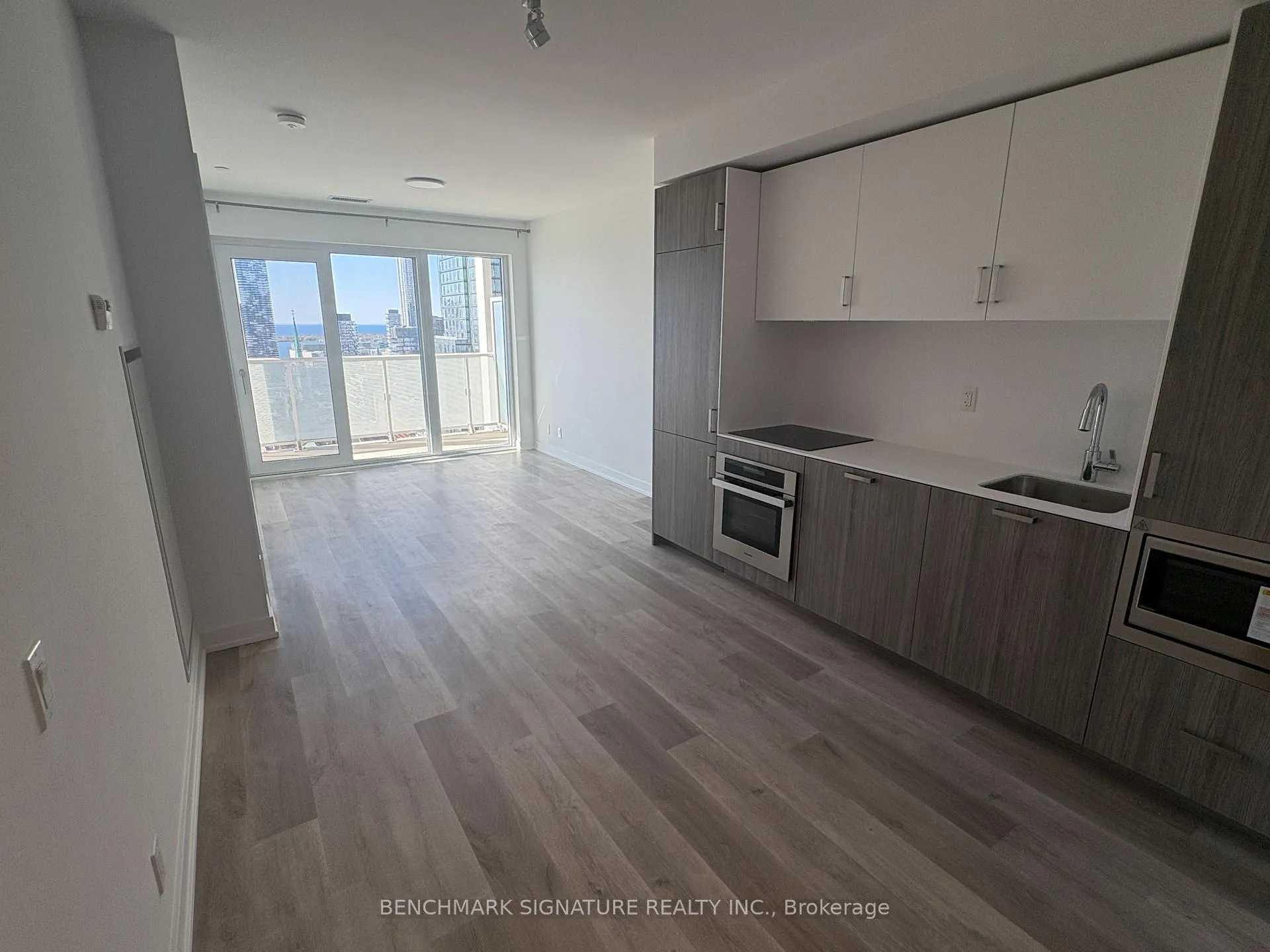Photo 3 of Unit 2908, 88 Queen Street E, Toronto, Church-Yonge Corridor — HOMEH