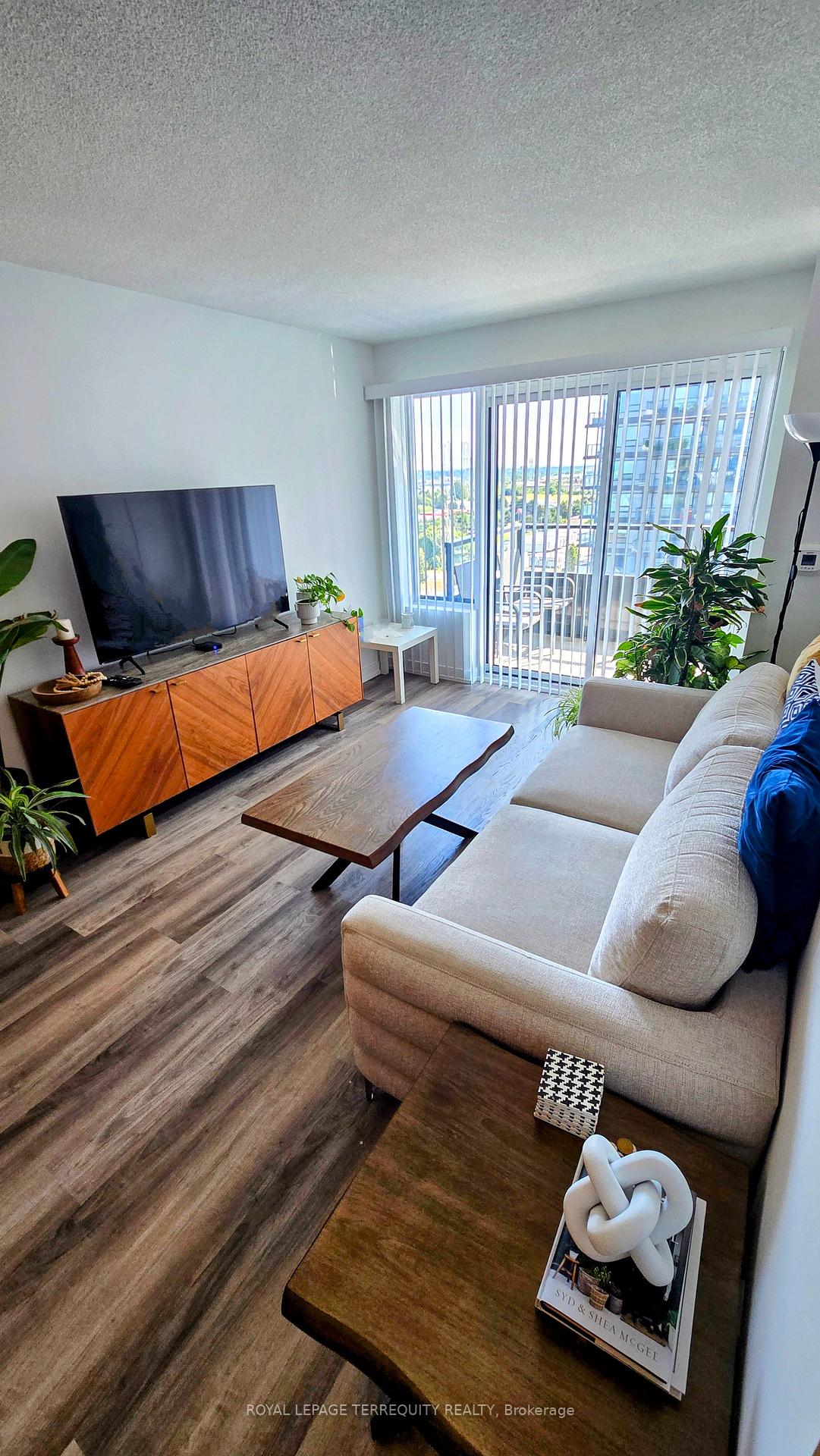 Photo 5 of Unit 1106, 1435 Celebration Drive, Pickering, Bay Ridges — HOMEH