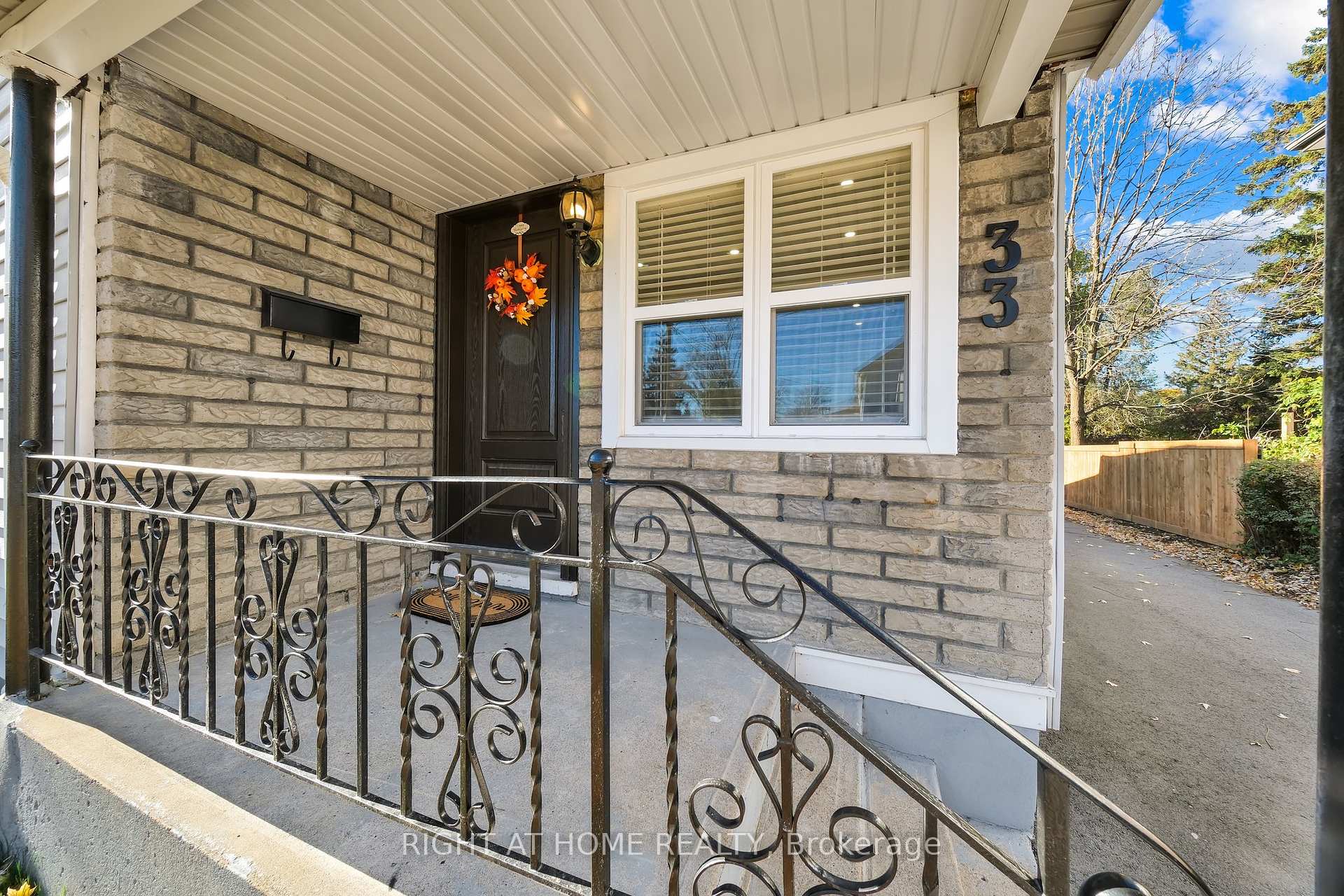 Photo 3 of 33 Rodman Street, St. Catharines, Downtown — HOMEH