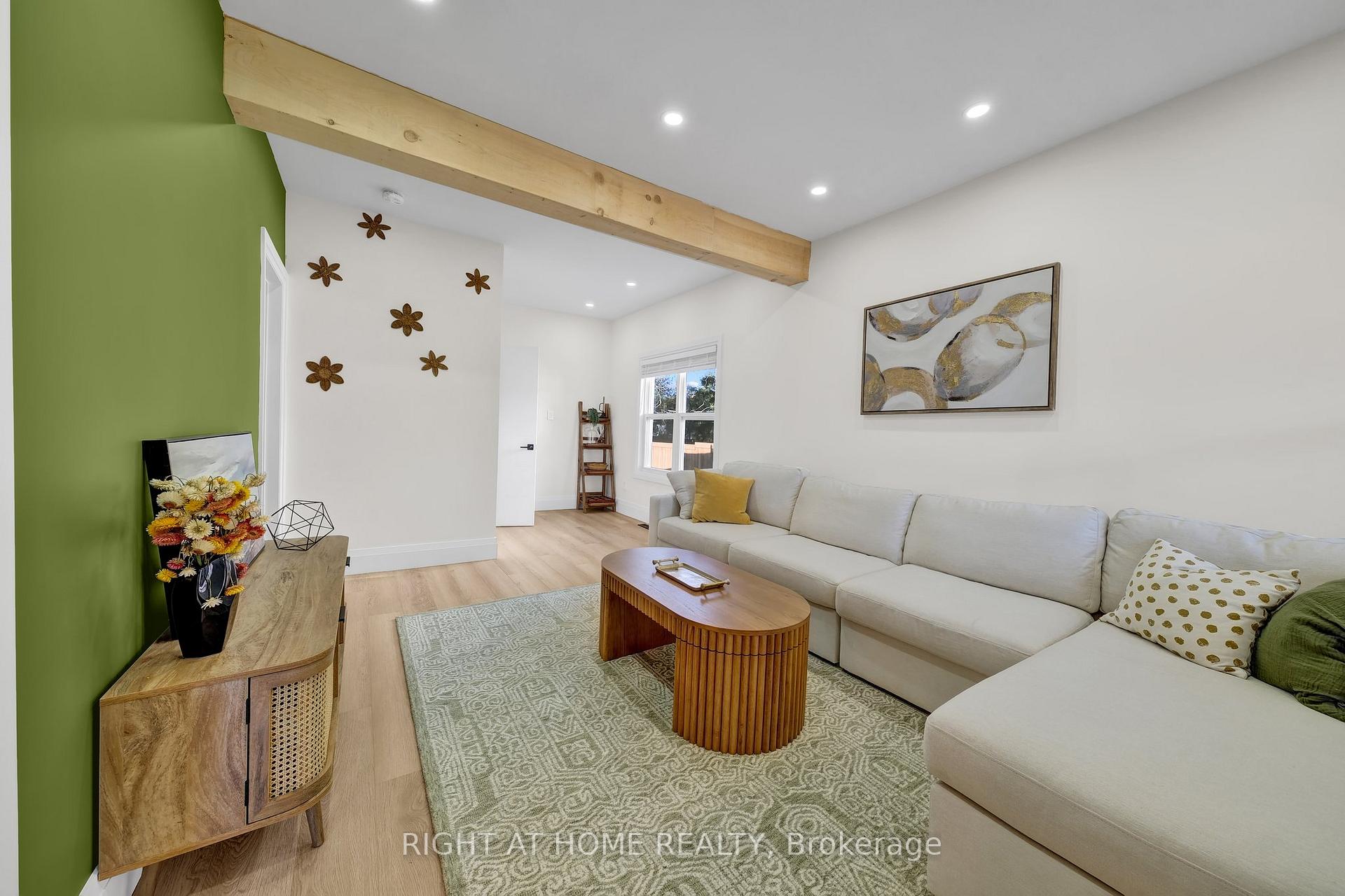 Photo 4 of 33 Rodman Street, St. Catharines, Downtown — HOMEH