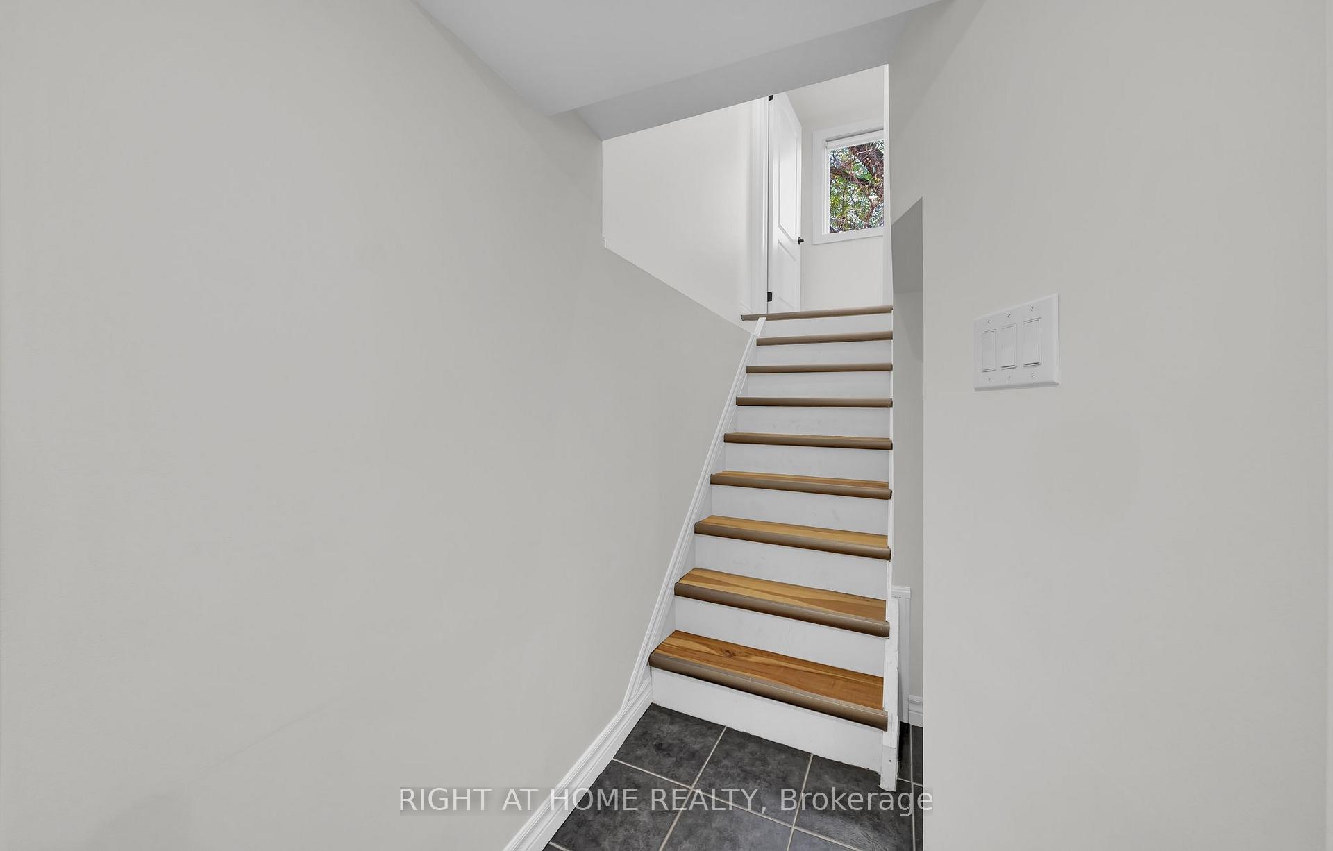 Photo 22 of 33 Rodman Street, St. Catharines, Downtown — HOMEH