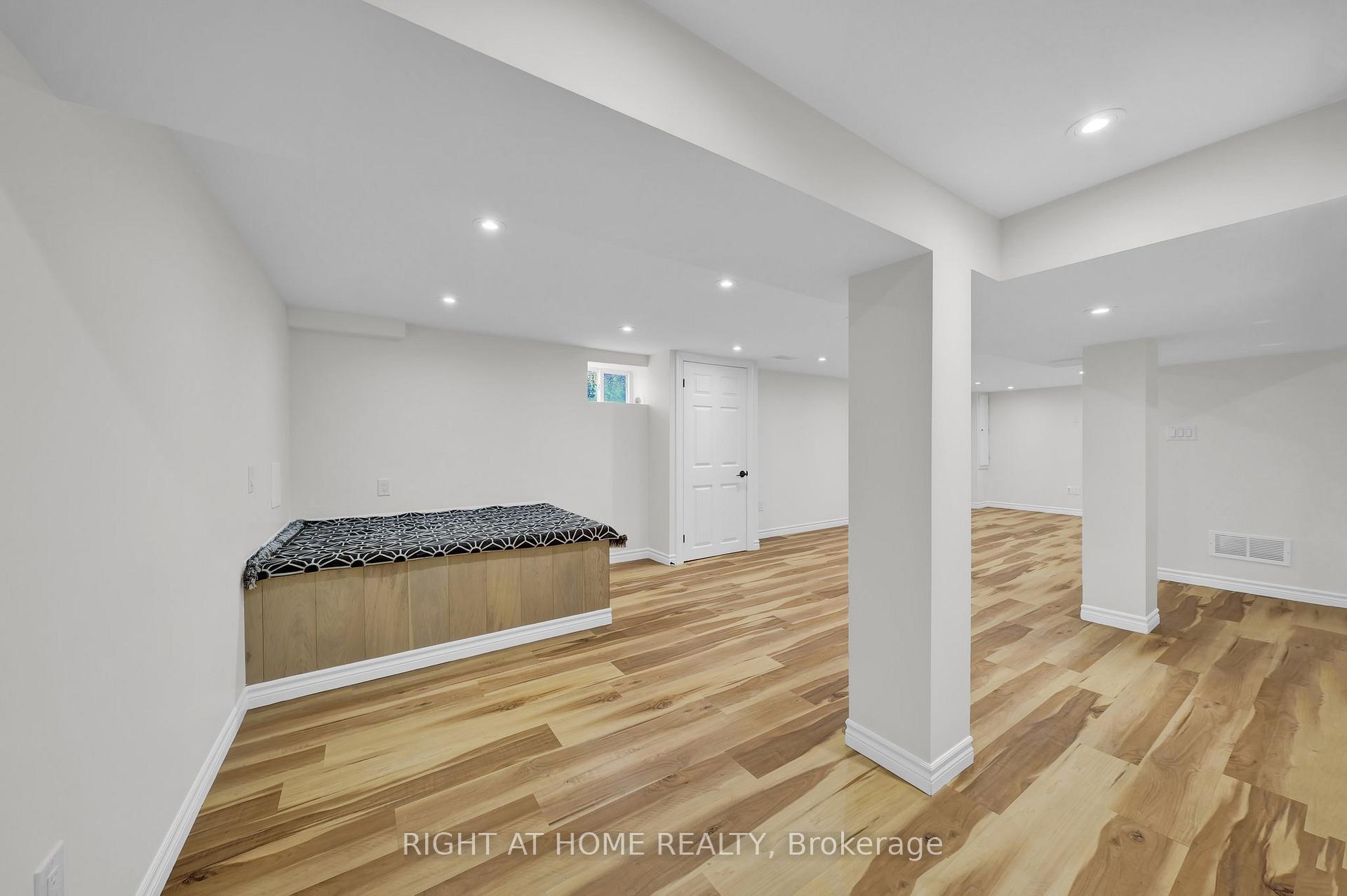 Photo 36 of 33 Rodman Street, St. Catharines, Downtown — HOMEH