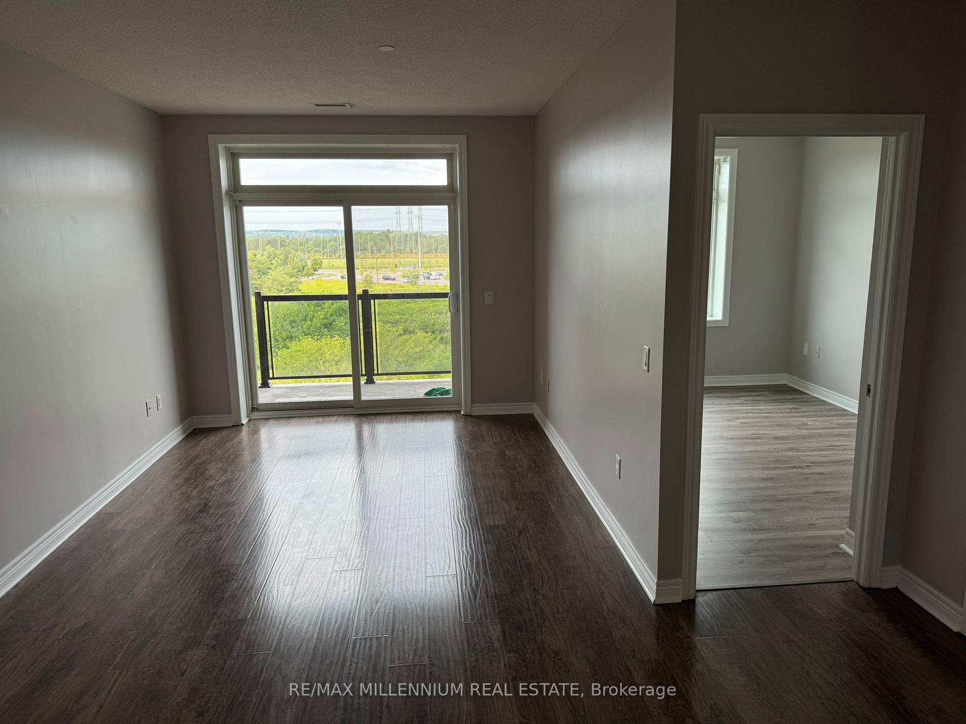 Photo 7 of Unit 502, 39 New Delhi Drive, Markham, Cedarwood — HOMEH