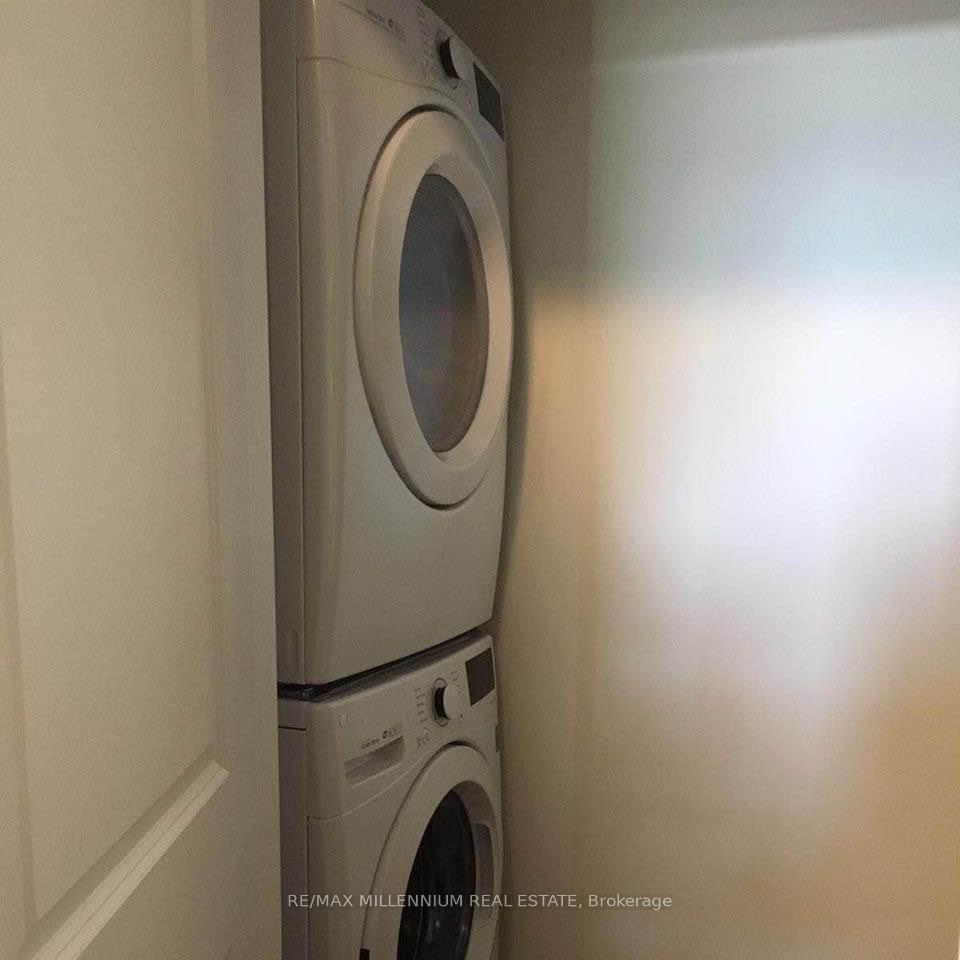Photo 9 of Unit 502, 39 New Delhi Drive, Markham, Cedarwood — HOMEH