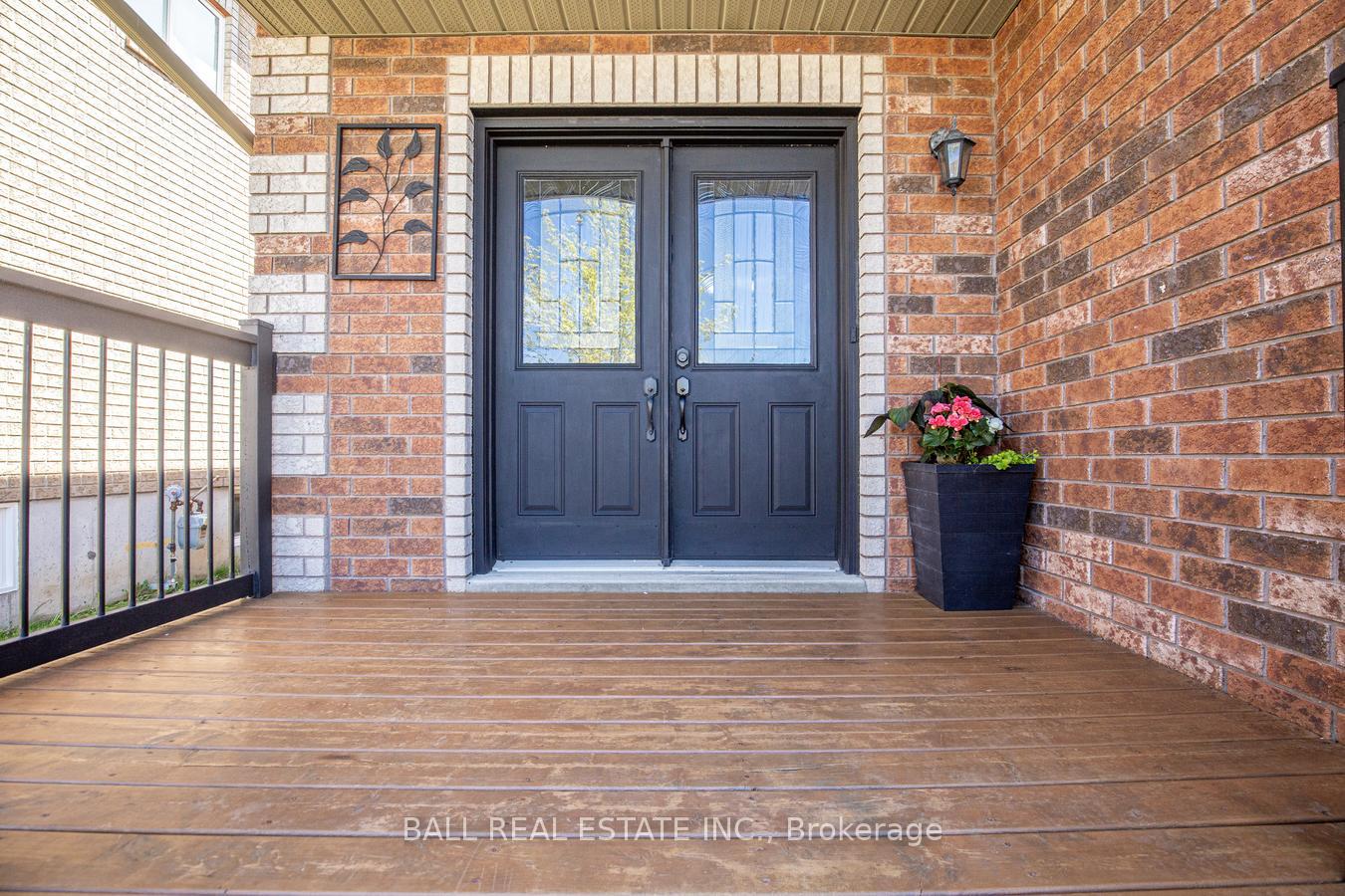Photo 5 of 23 Glenhill Drive, Barrie, Painswick South — HOMEH