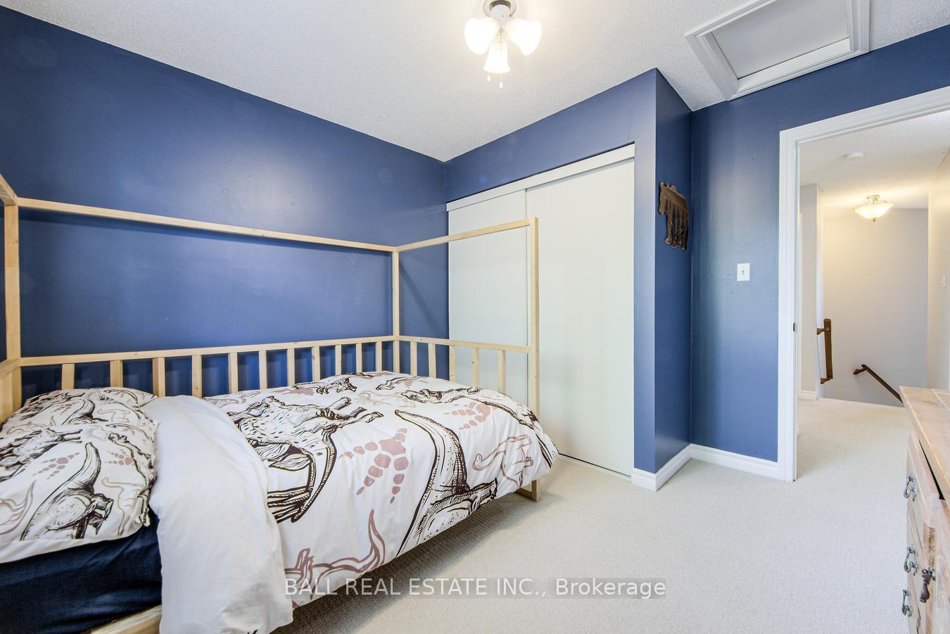 Photo 33 of 23 Glenhill Drive, Barrie, Painswick South — HOMEH
