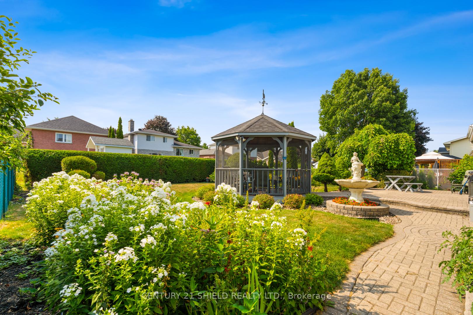 Photo 8 of 1989 Belvedere Crescent, Cornwall — HOMEH