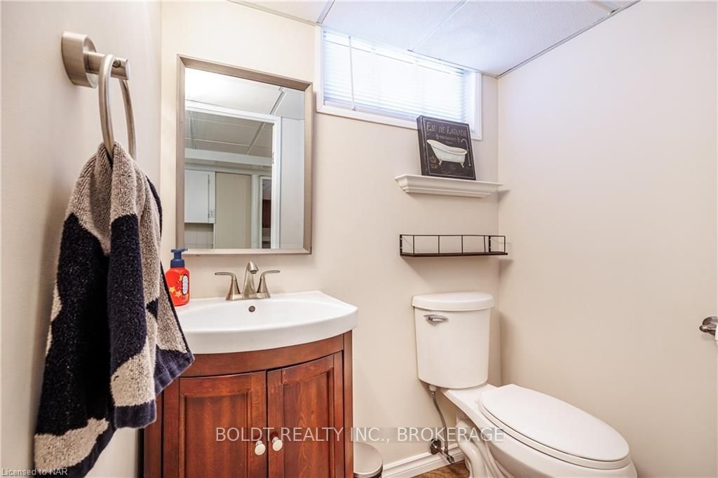 Photo 26 of 33 Patricia Drive, St. Catharines, Carlton/Bunting — HOMEH