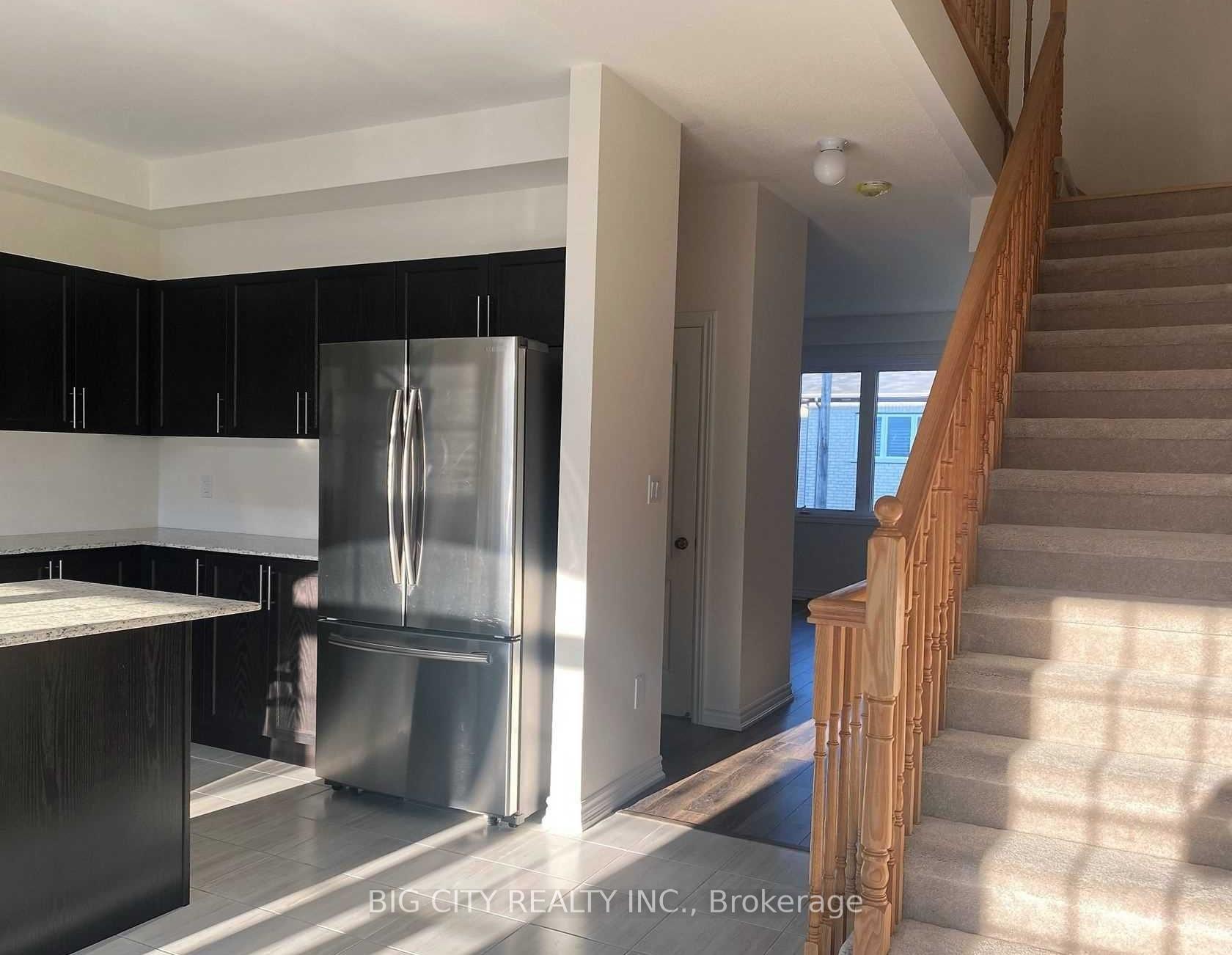 Photo 7 of 78 Honey Crisp Lane, Clarington, Bowmanville — HOMEH