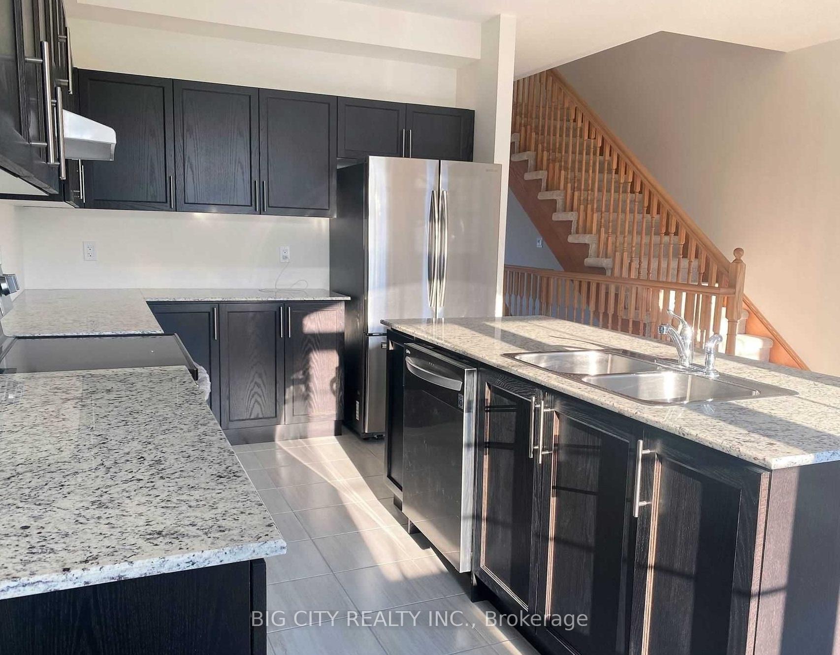 Photo 9 of 78 Honey Crisp Lane, Clarington, Bowmanville — HOMEH