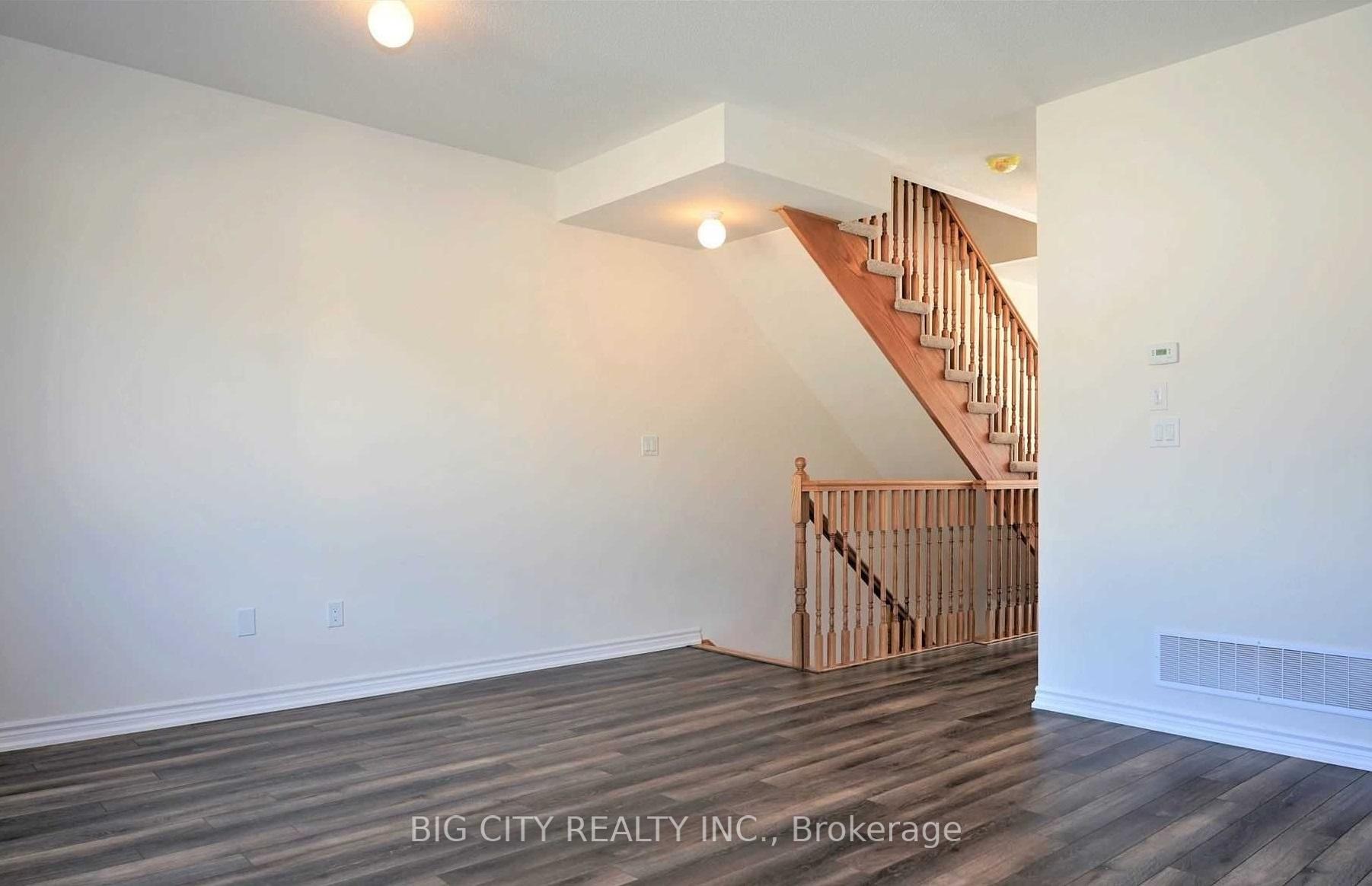 Photo 11 of 78 Honey Crisp Lane, Clarington, Bowmanville — HOMEH