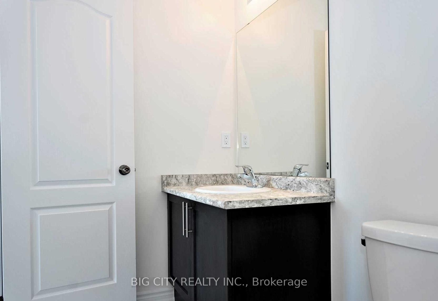Photo 14 of 78 Honey Crisp Lane, Clarington, Bowmanville — HOMEH