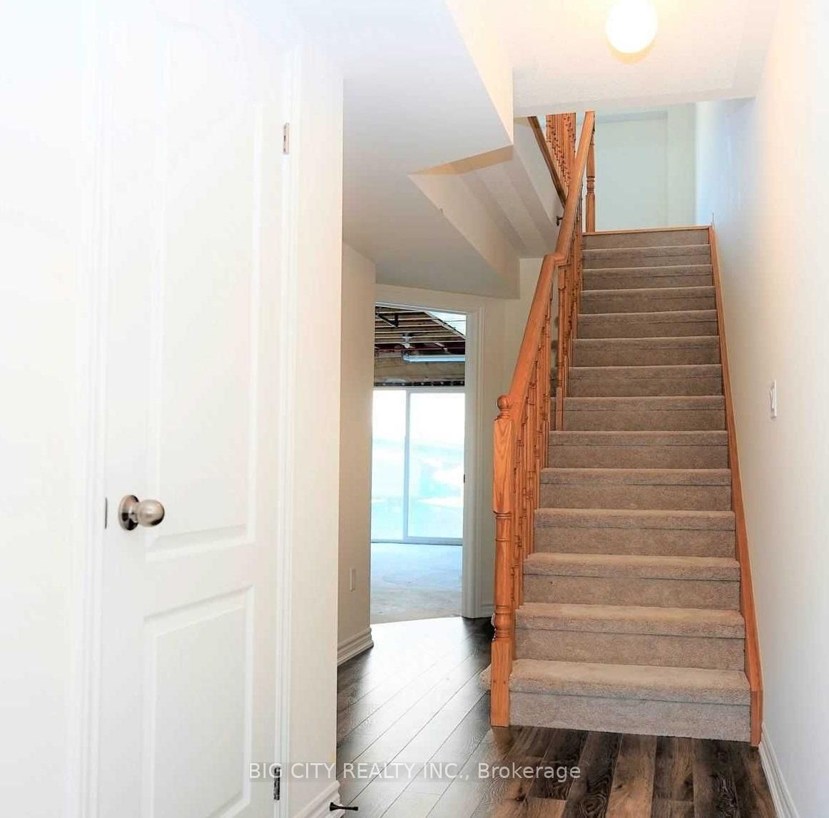 Photo 22 of 78 Honey Crisp Lane, Clarington, Bowmanville — HOMEH