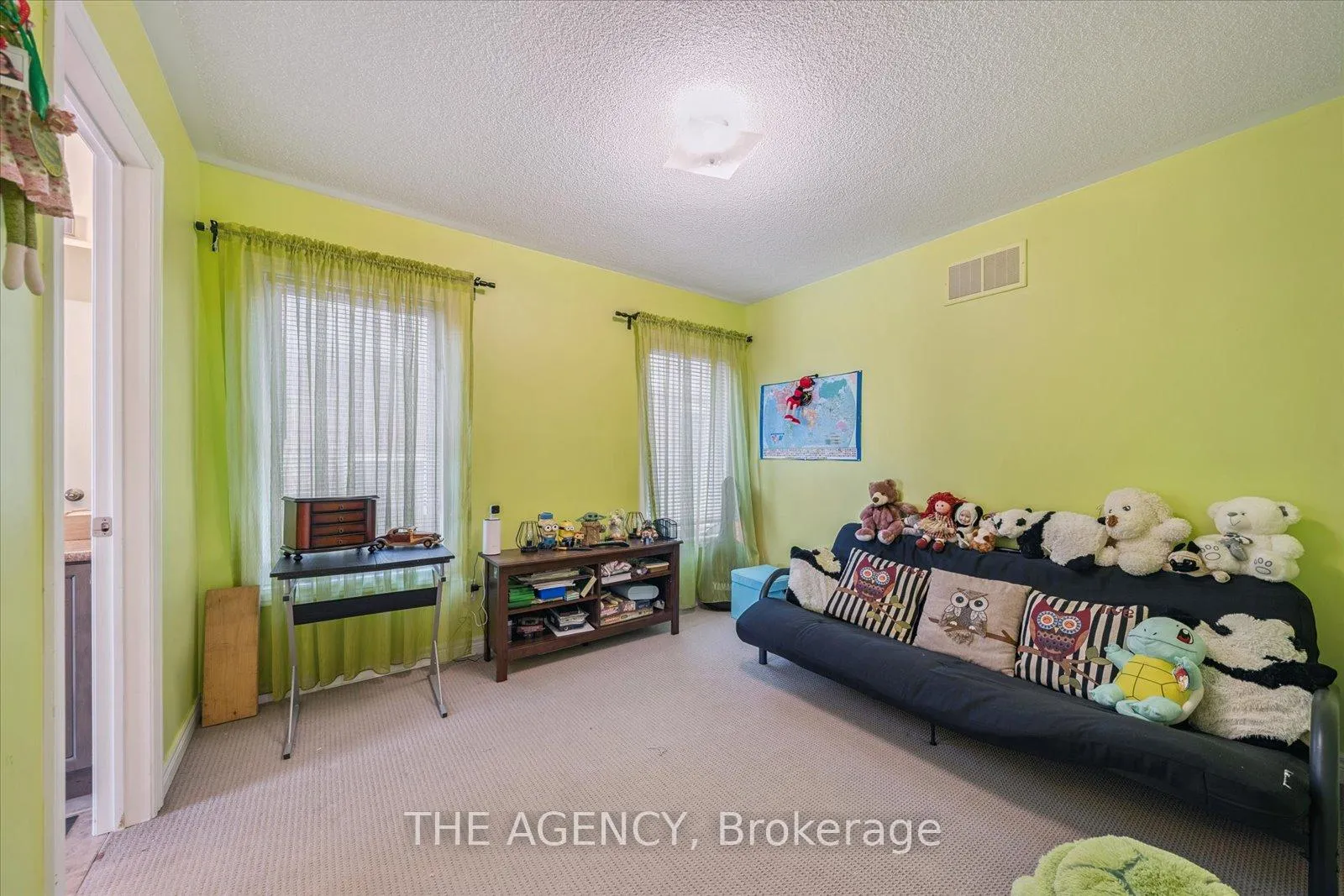 Photo 22 of 32 Timna Crescent, Vaughan, Patterson — HOMEH
