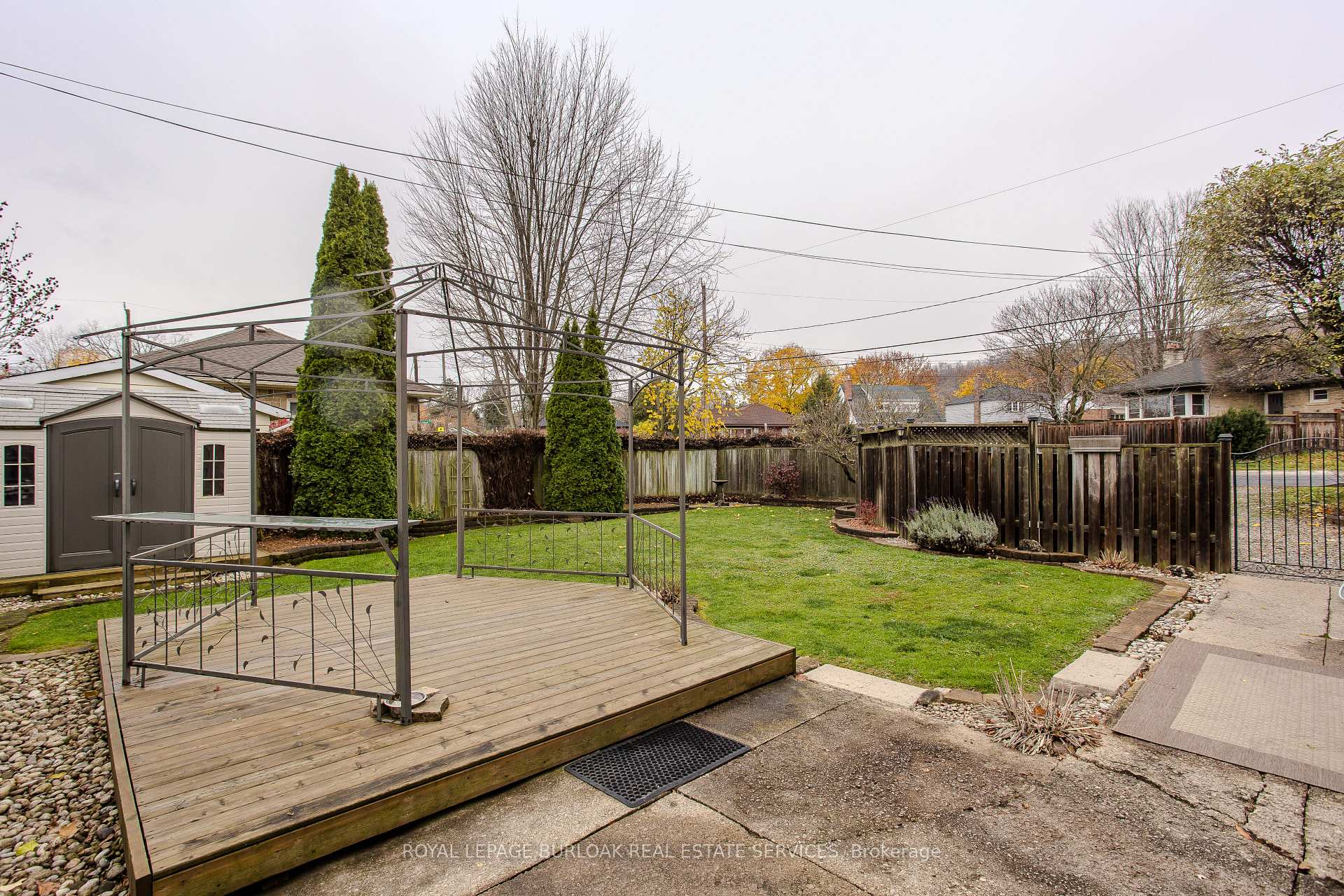 Photo 13 of 1 Wilmar Court, Hamilton, Dundas — HOMEH