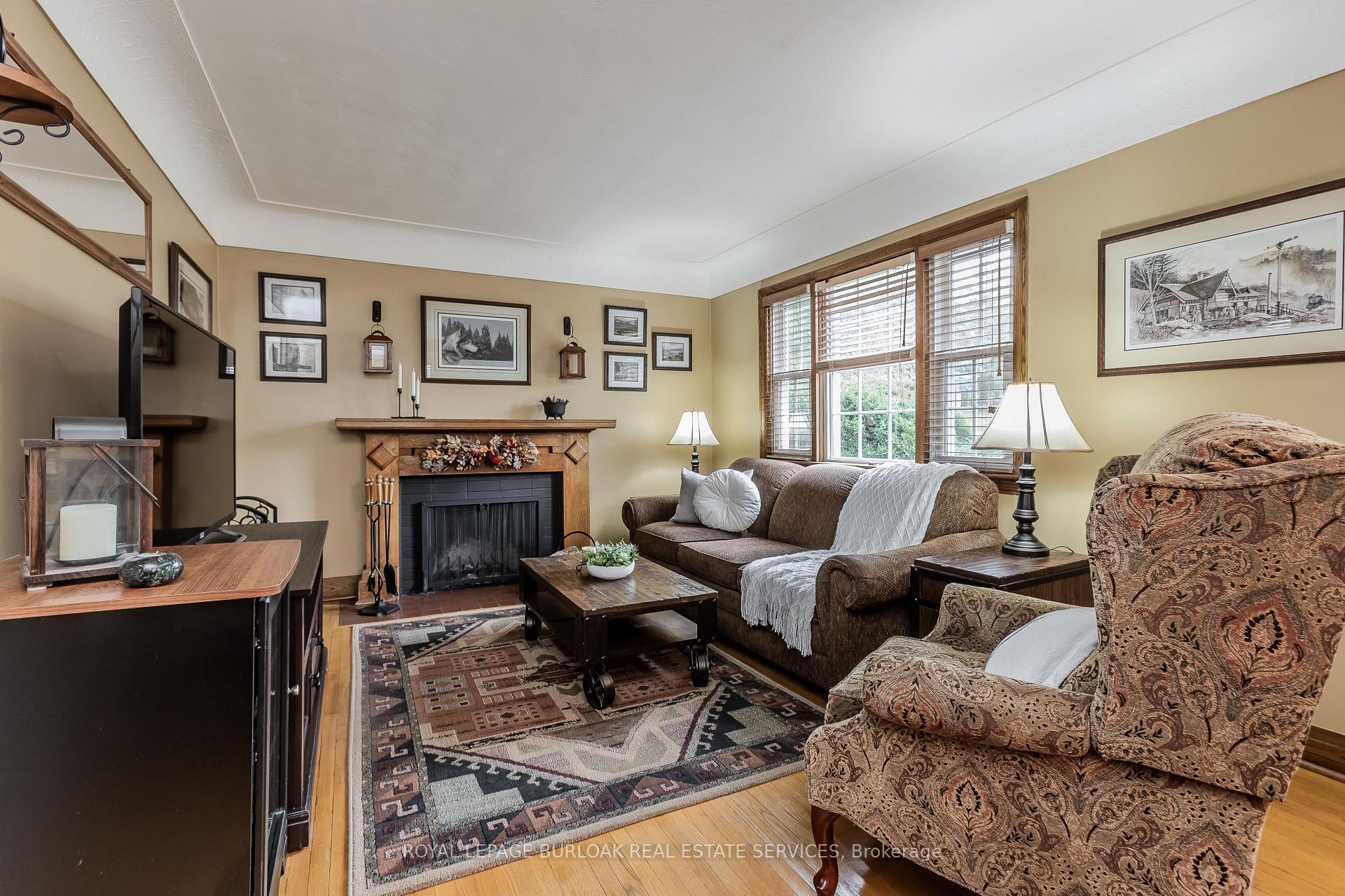 Photo 19 of 1 Wilmar Court, Hamilton, Dundas — HOMEH