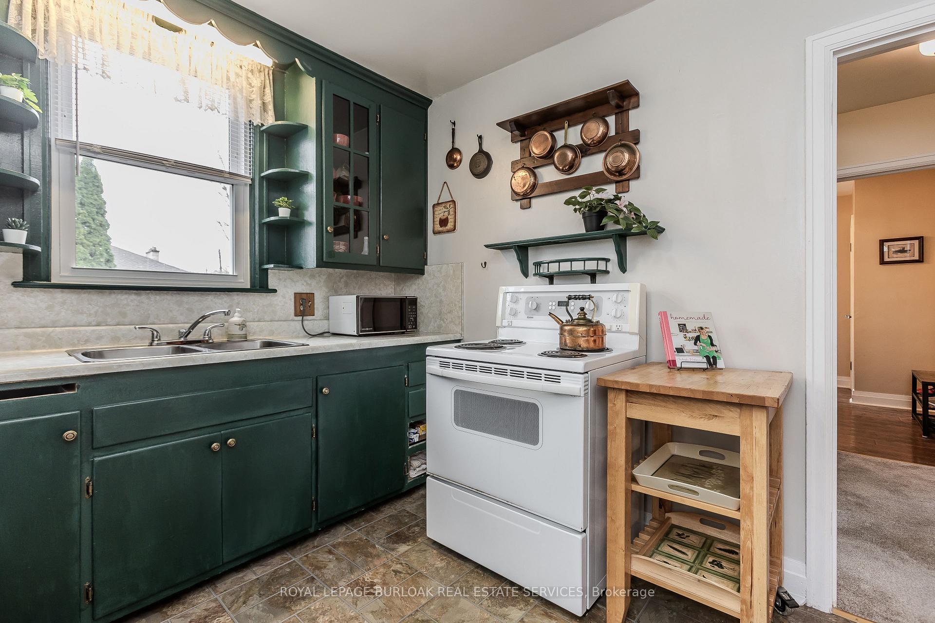 Photo 22 of 1 Wilmar Court, Hamilton, Dundas — HOMEH