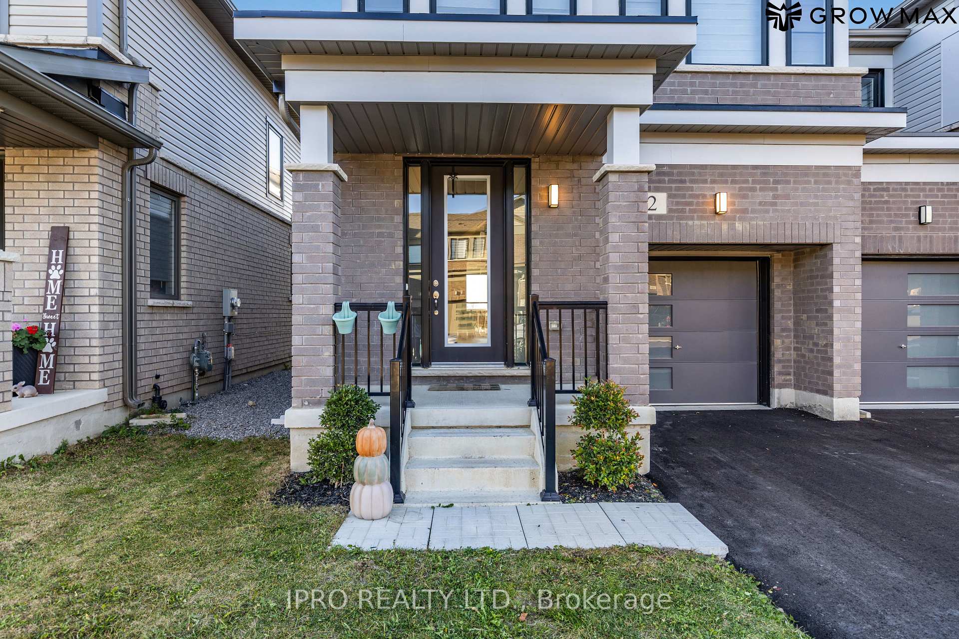 Photo 4 of 112 Freedom Crescent, Hamilton, Mount Hope — HOMEH