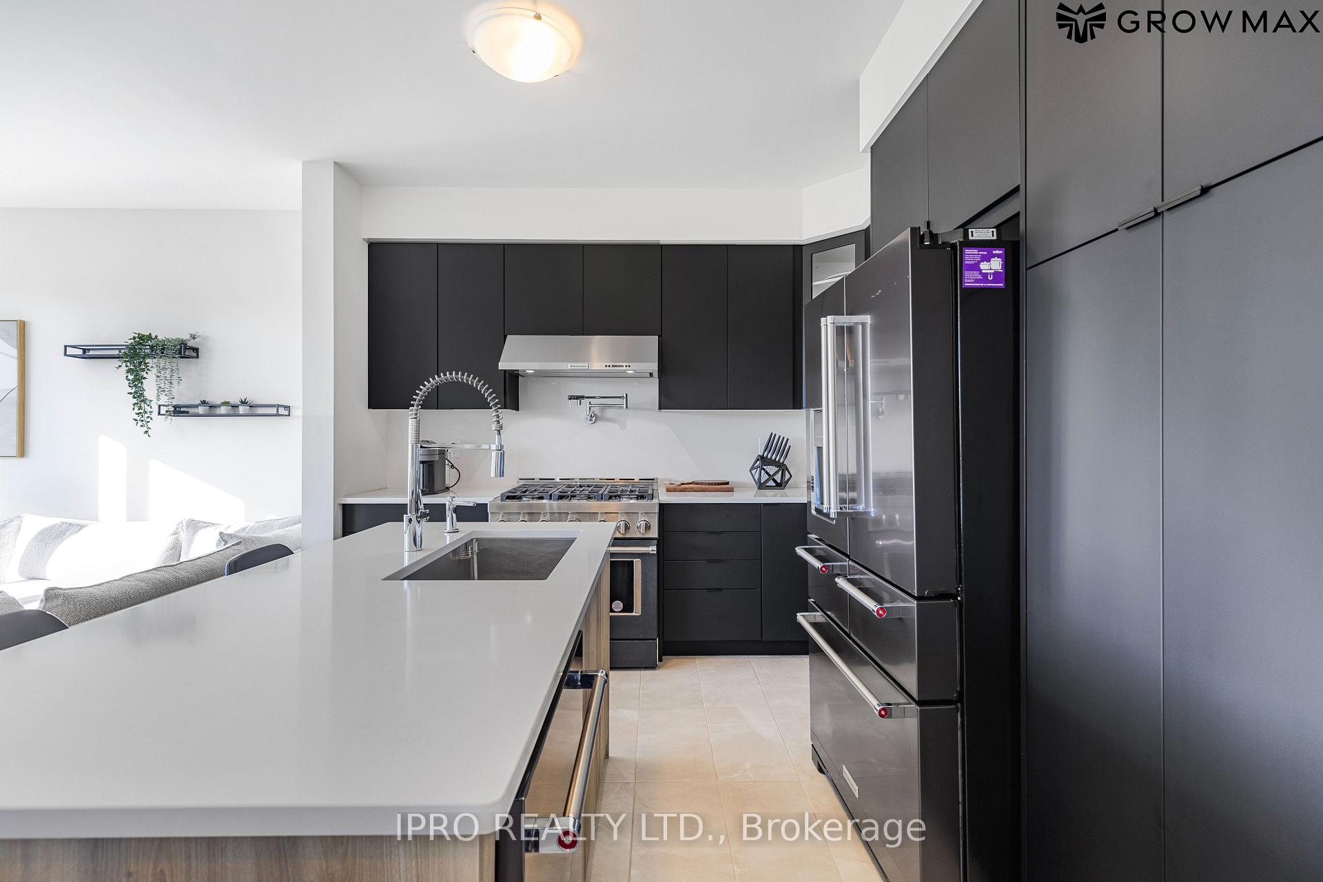 Photo 12 of 112 Freedom Crescent, Hamilton, Mount Hope — HOMEH