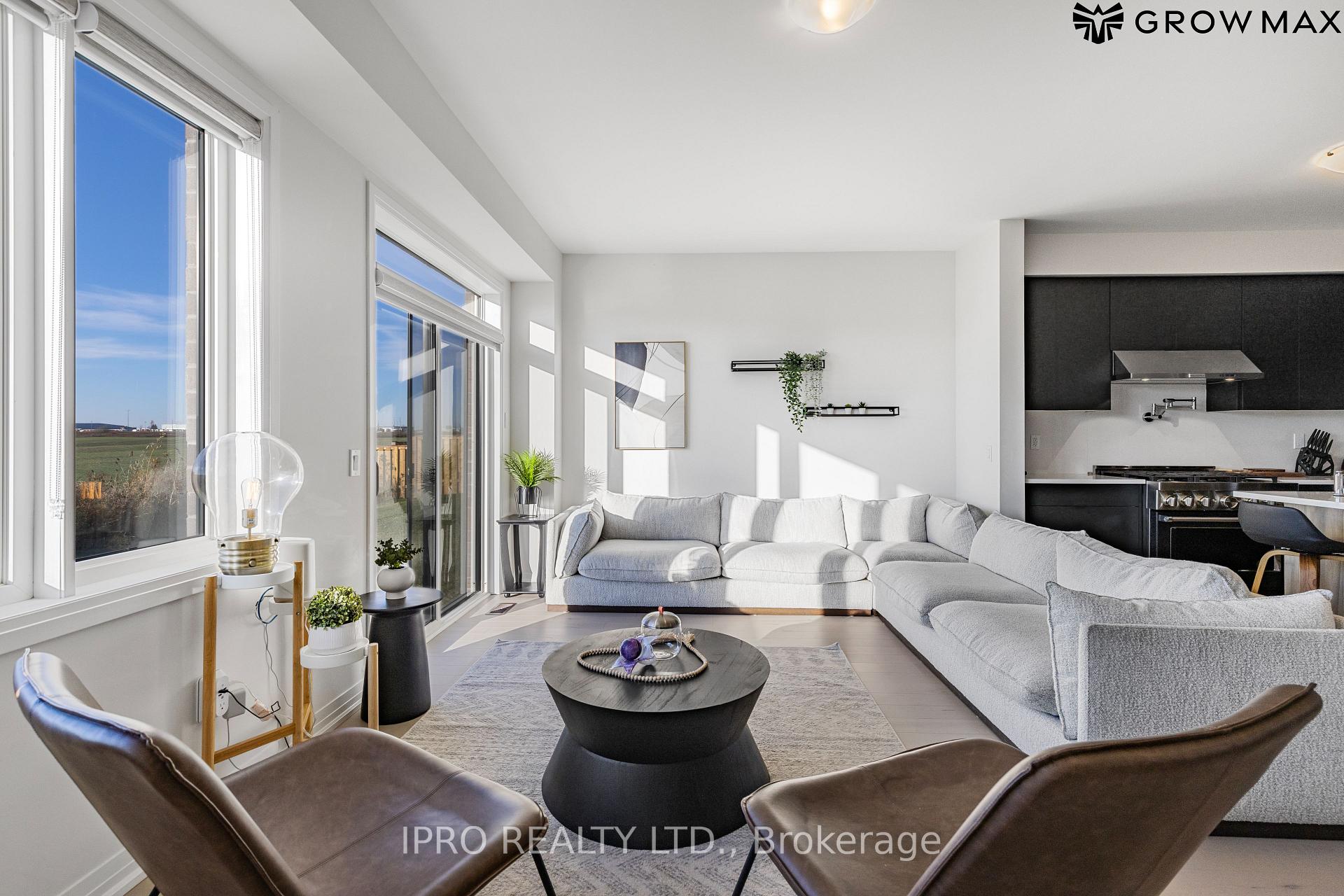 Photo 18 of 112 Freedom Crescent, Hamilton, Mount Hope — HOMEH