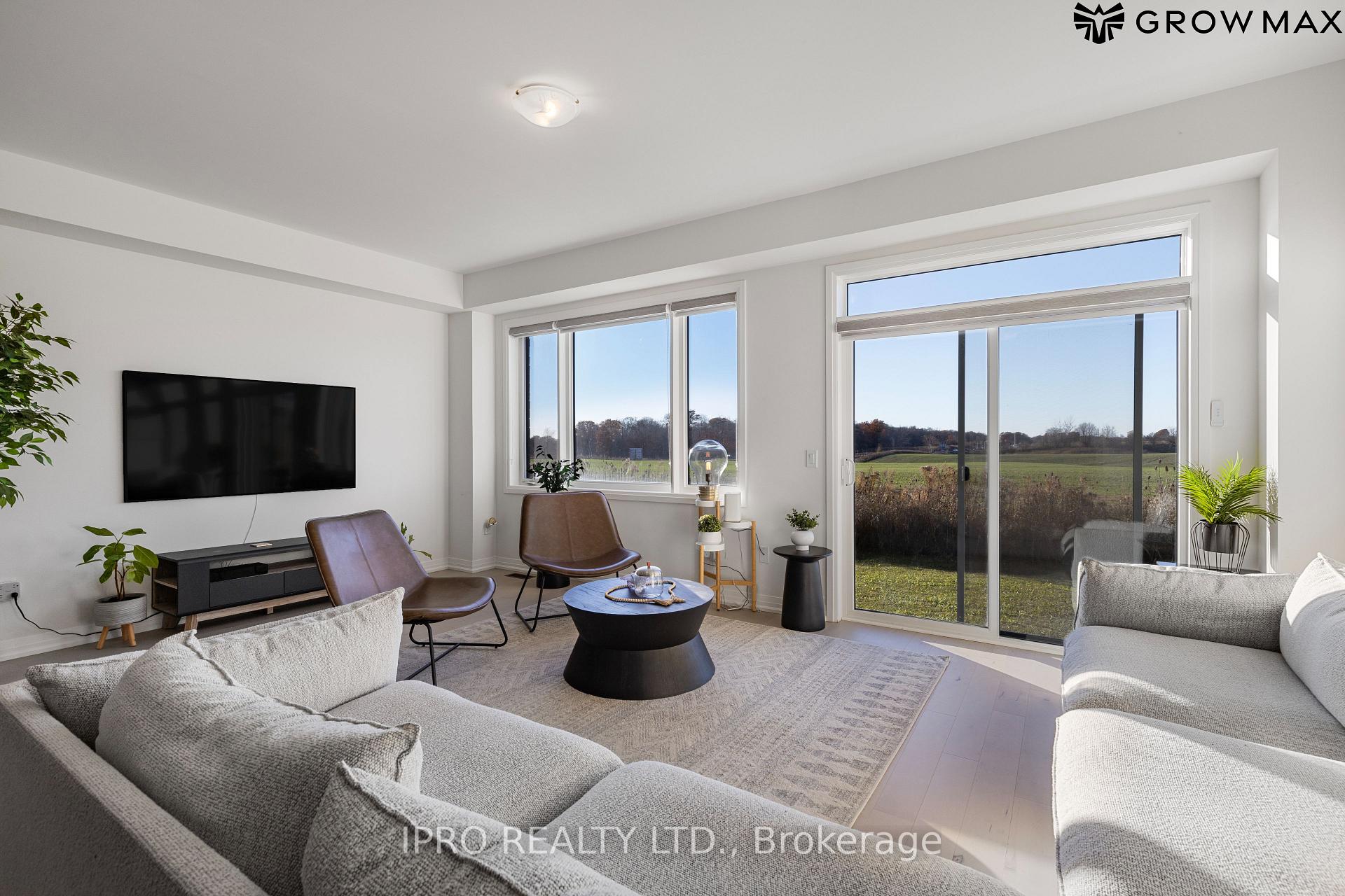 Photo 20 of 112 Freedom Crescent, Hamilton, Mount Hope — HOMEH