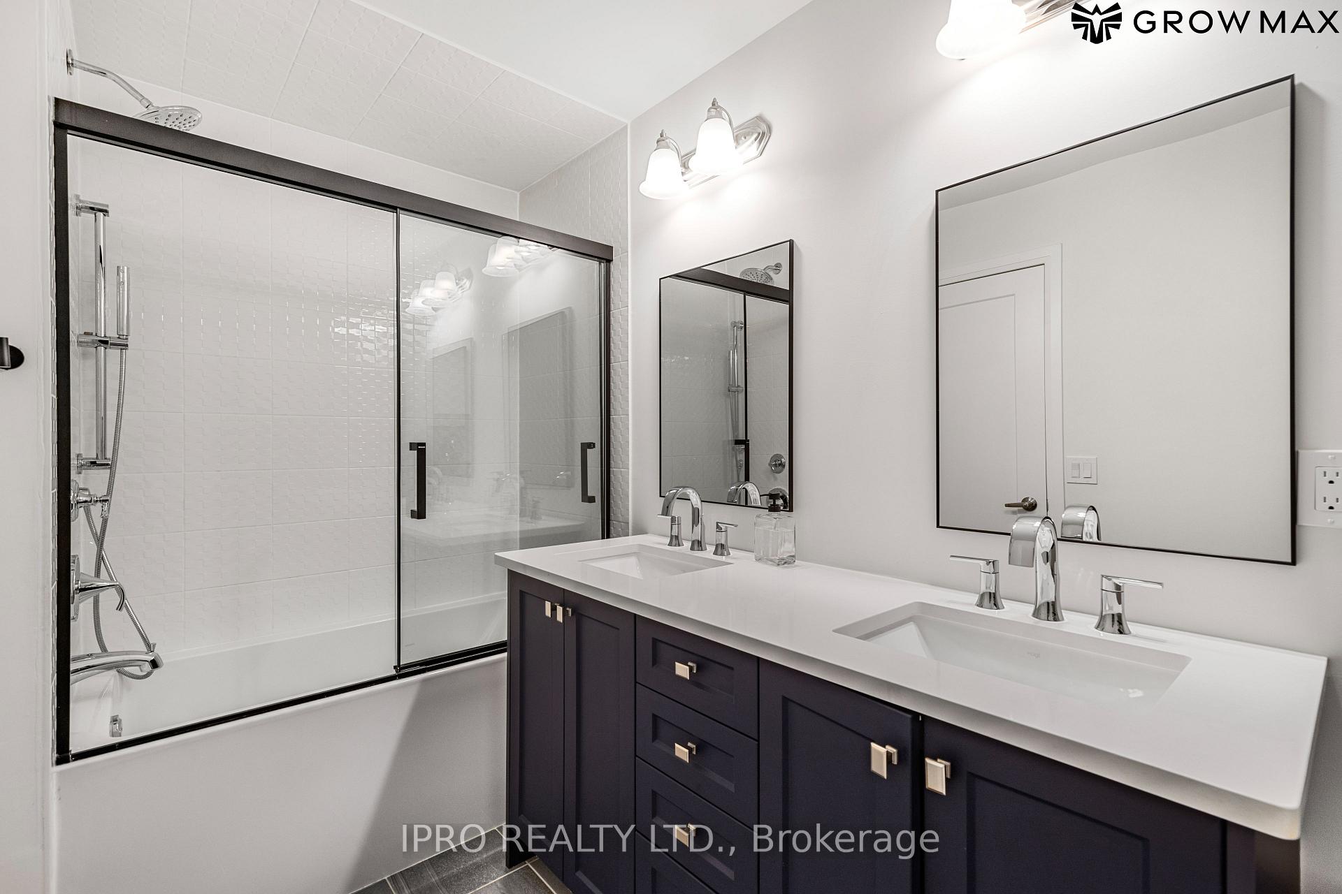 Photo 45 of 112 Freedom Crescent, Hamilton, Mount Hope — HOMEH