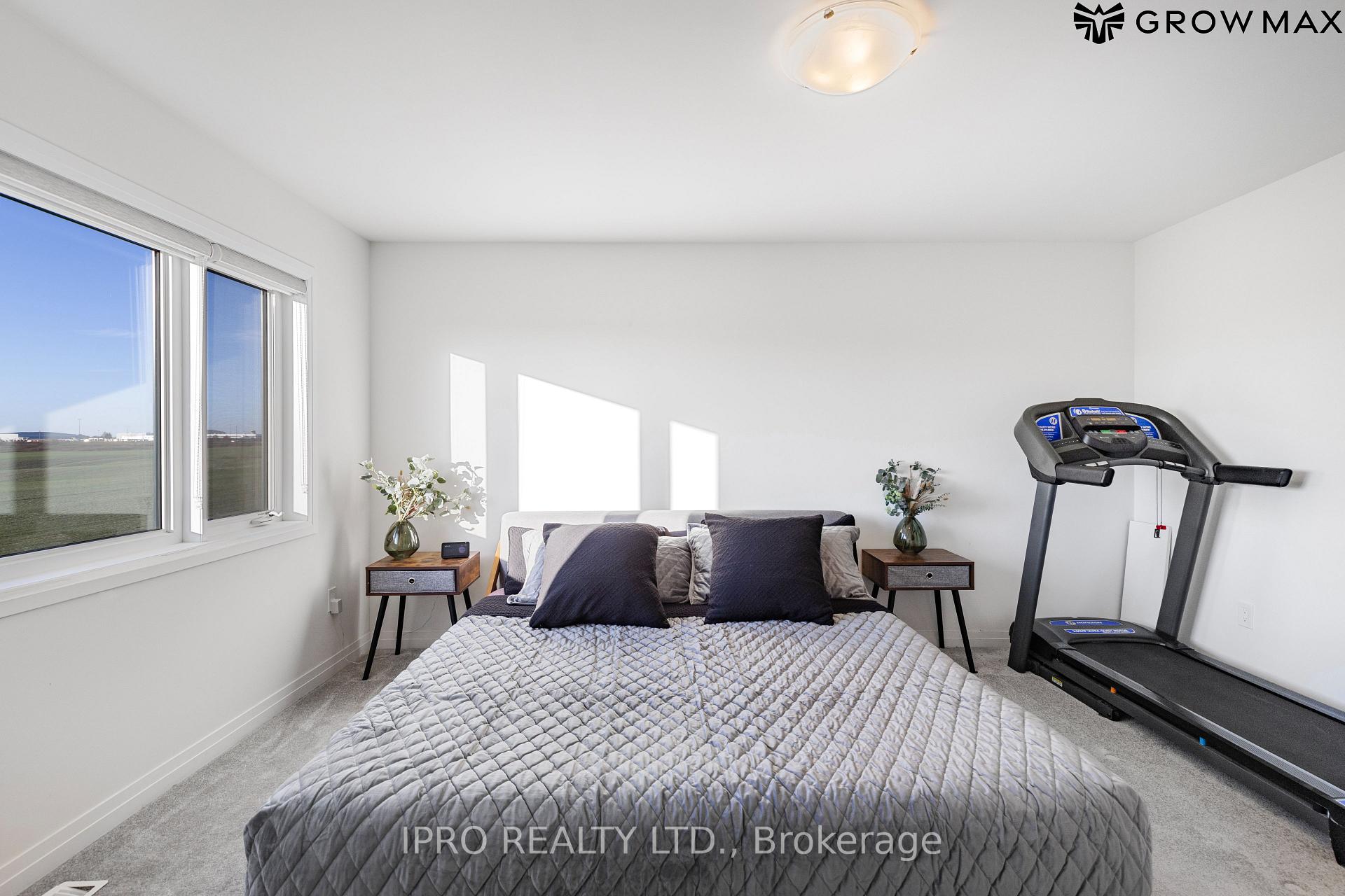 Photo 54 of 112 Freedom Crescent, Hamilton, Mount Hope — HOMEH