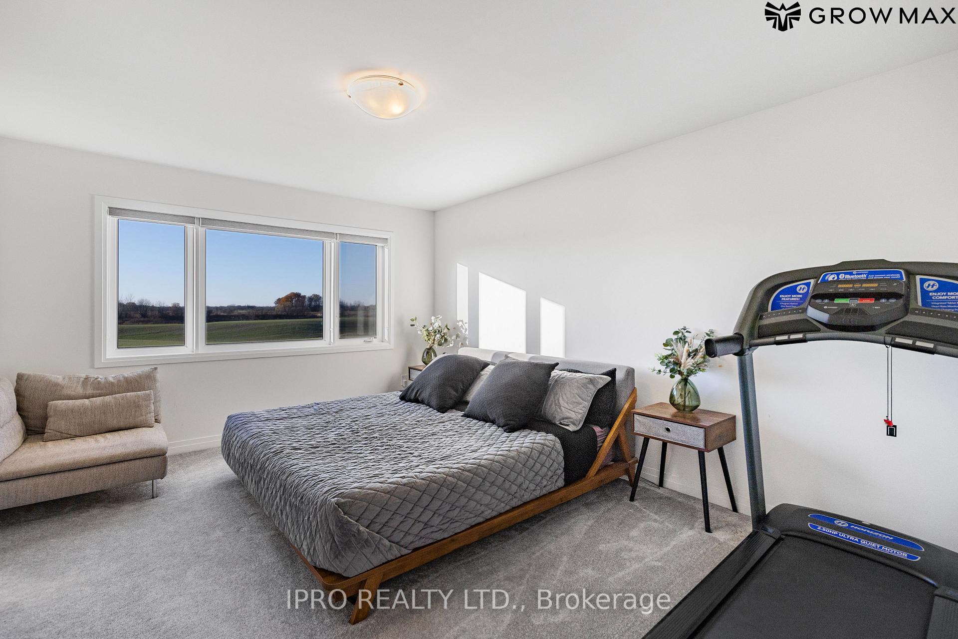 Photo 71 of 112 Freedom Crescent, Hamilton, Mount Hope — HOMEH