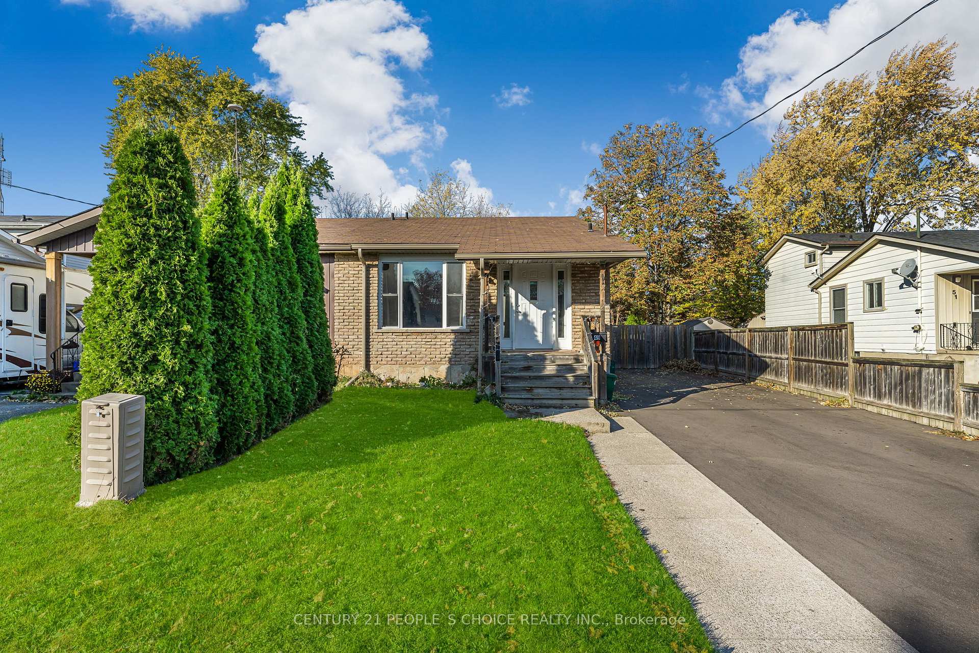 Photo 1 of 49 Hill Park Lane, St. Catharines, Fairview — HOMEH