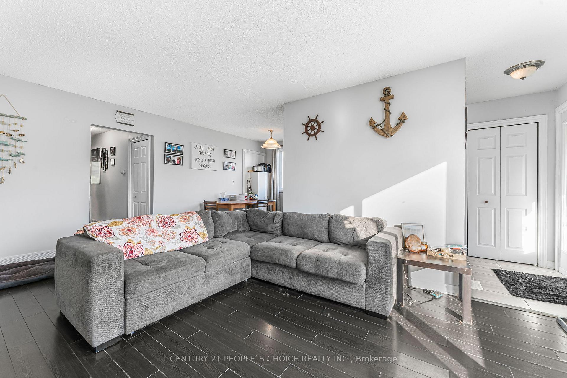 Photo 17 of 49 Hill Park Lane, St. Catharines, Fairview — HOMEH