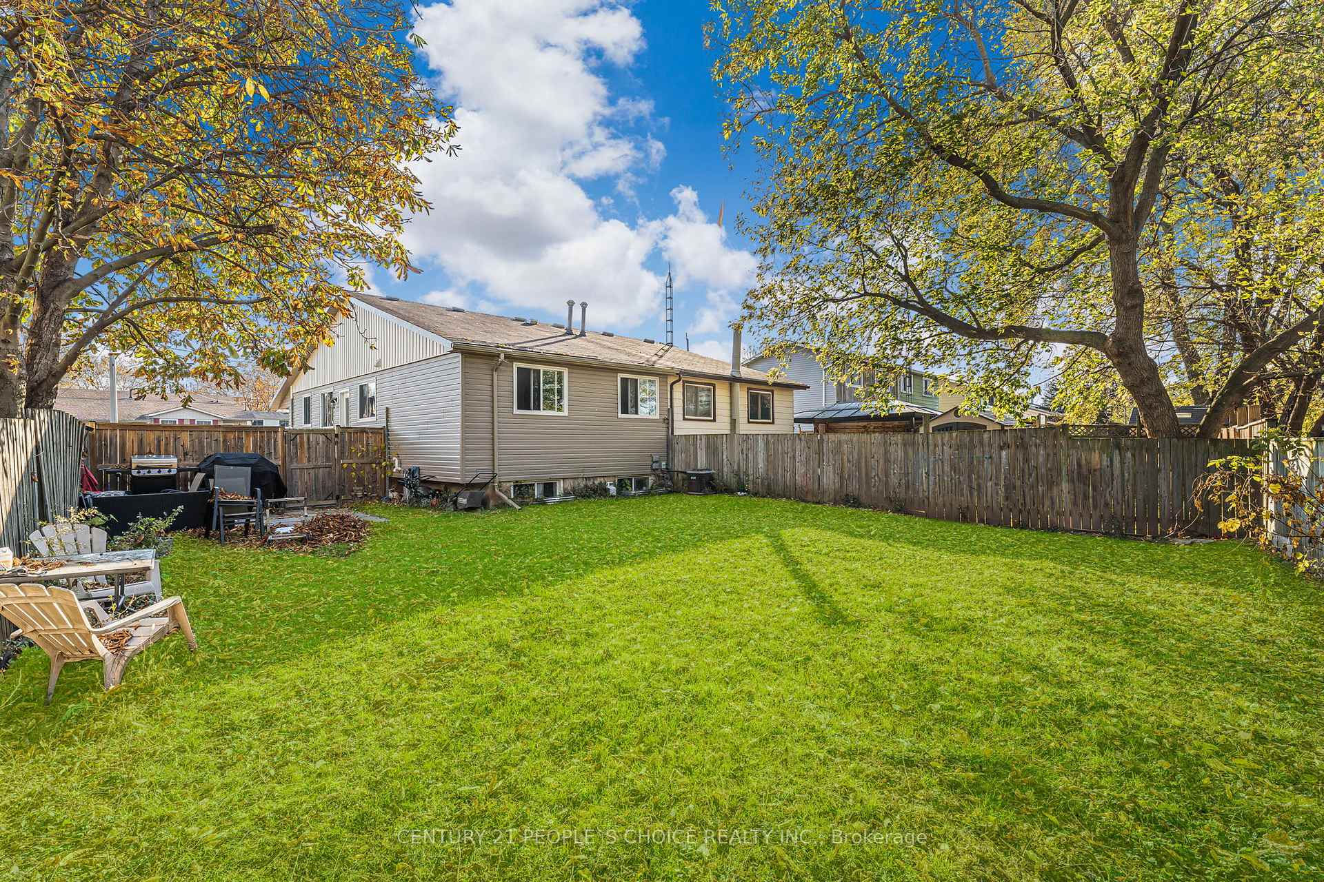Photo 28 of 49 Hill Park Lane, St. Catharines, Fairview — HOMEH