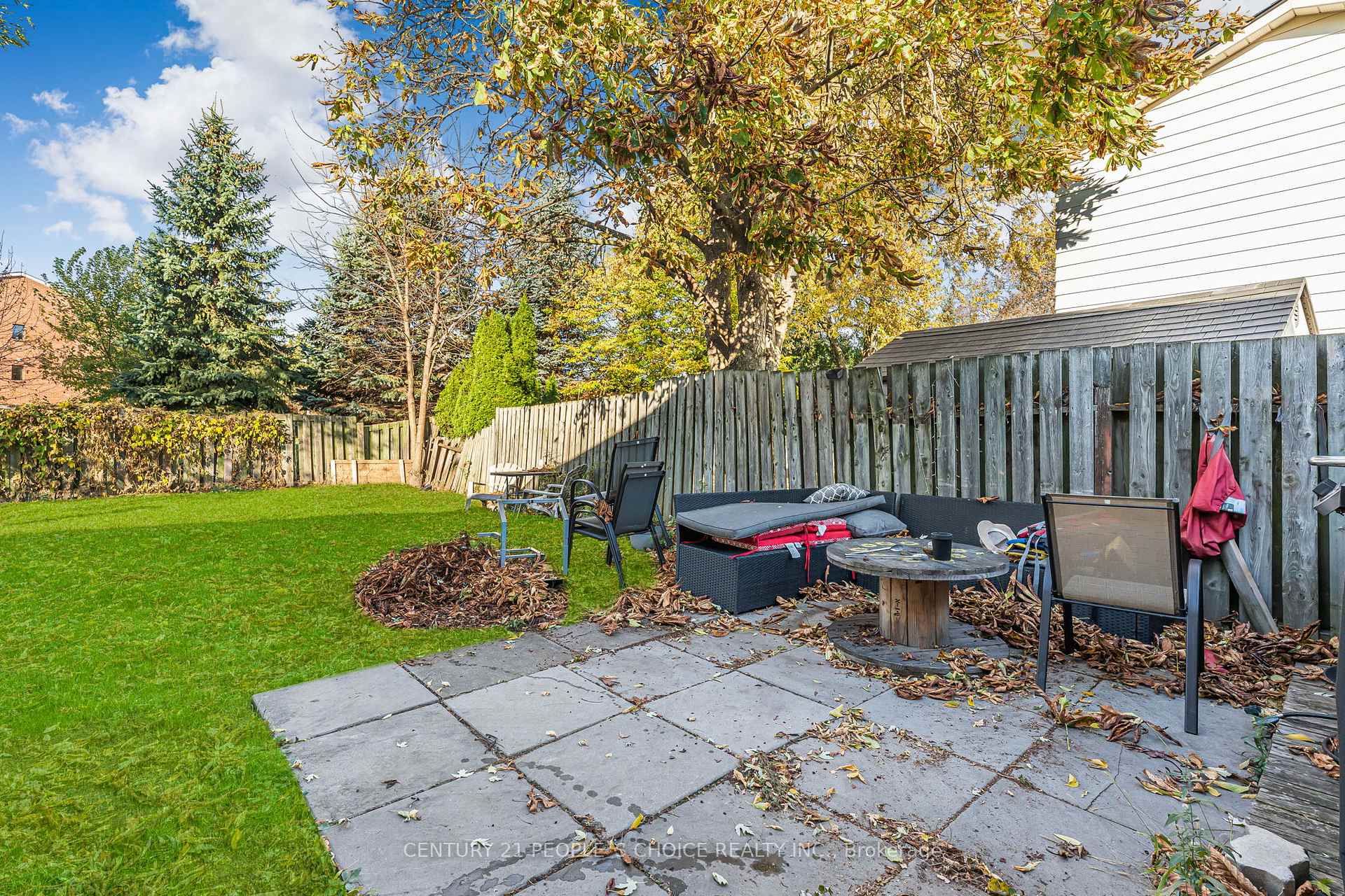 Photo 31 of 49 Hill Park Lane, St. Catharines, Fairview — HOMEH