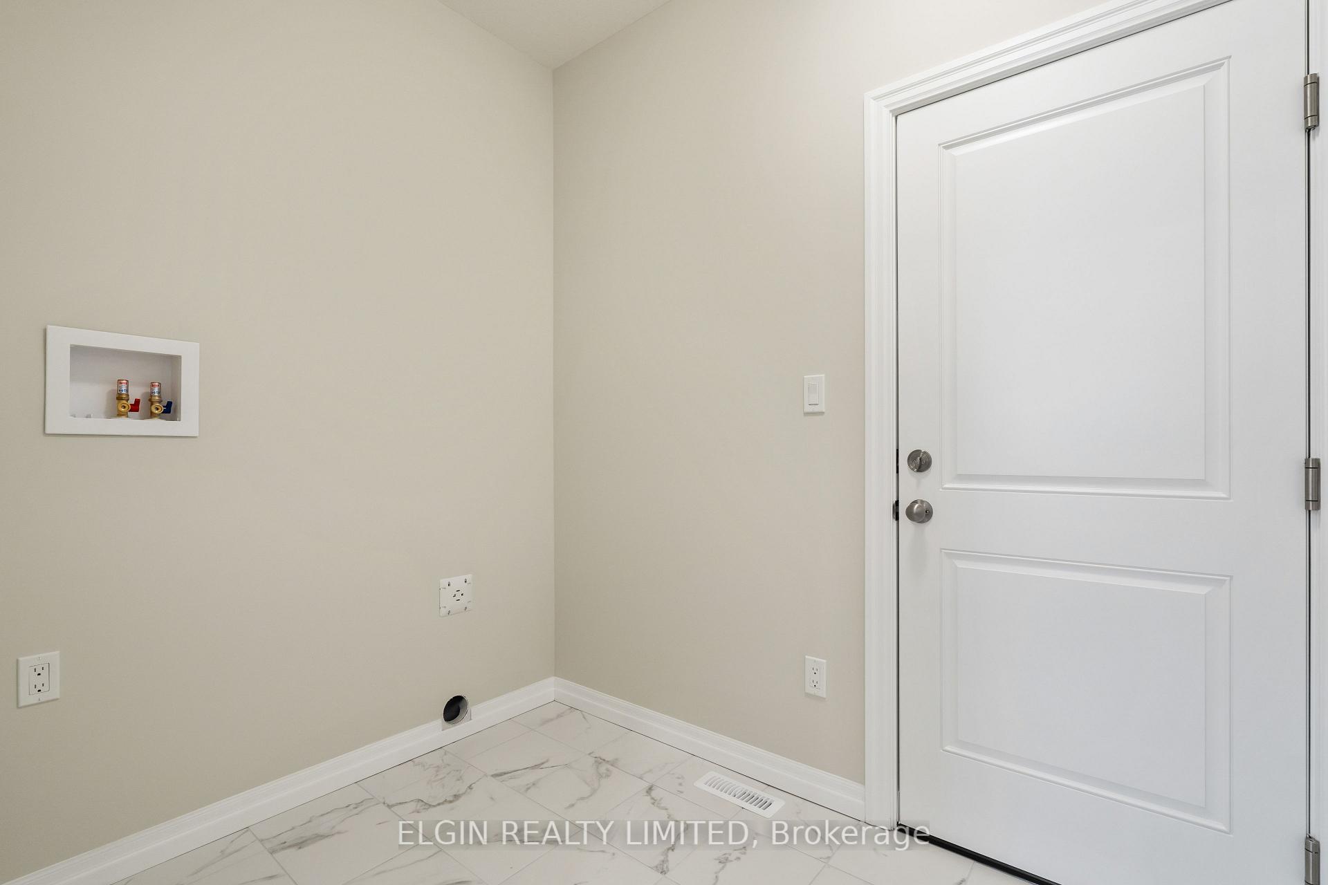 Photo 19 of 39 Dunning Way, St. Thomas — HOMEH