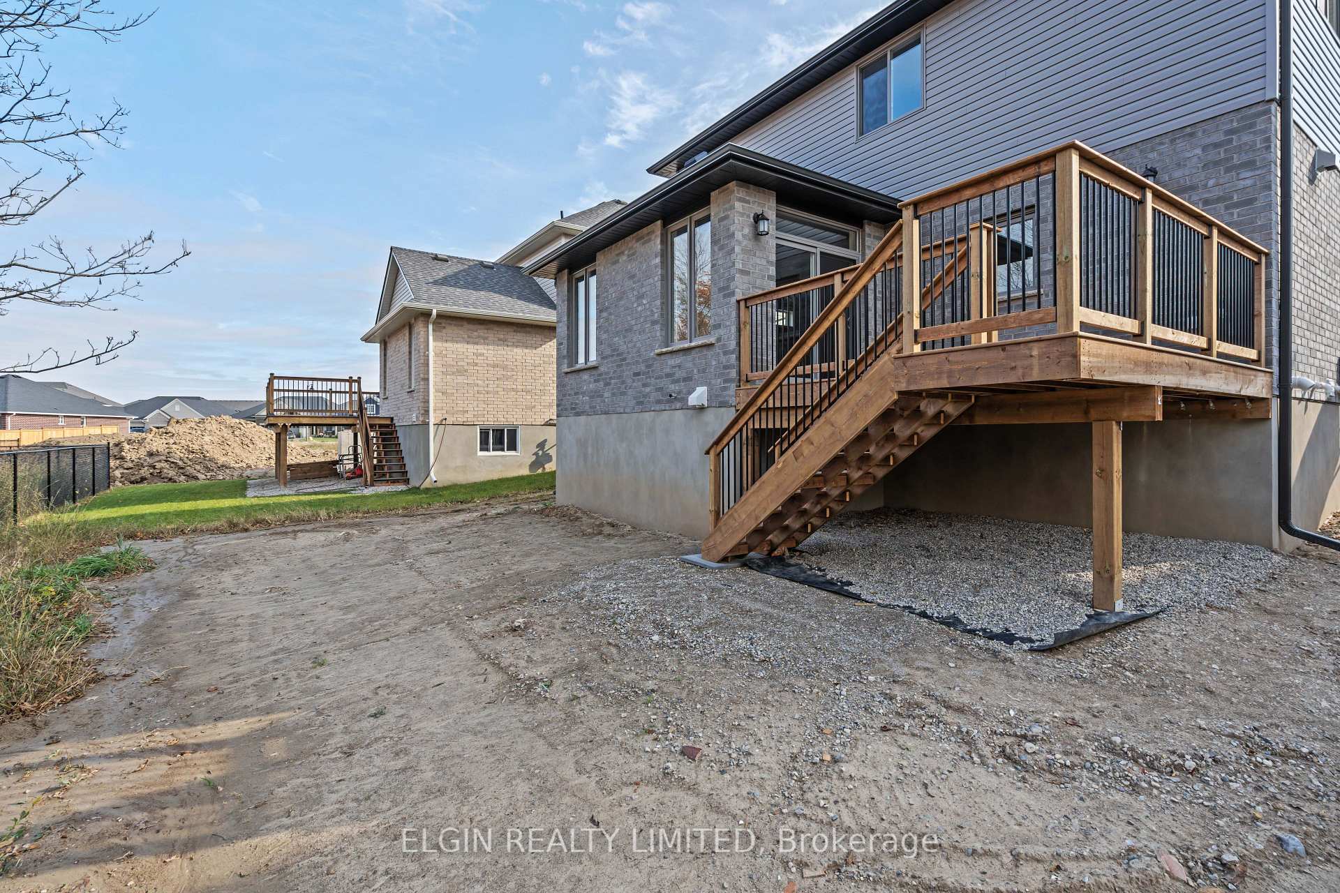 Photo 25 of 39 Dunning Way, St. Thomas — HOMEH